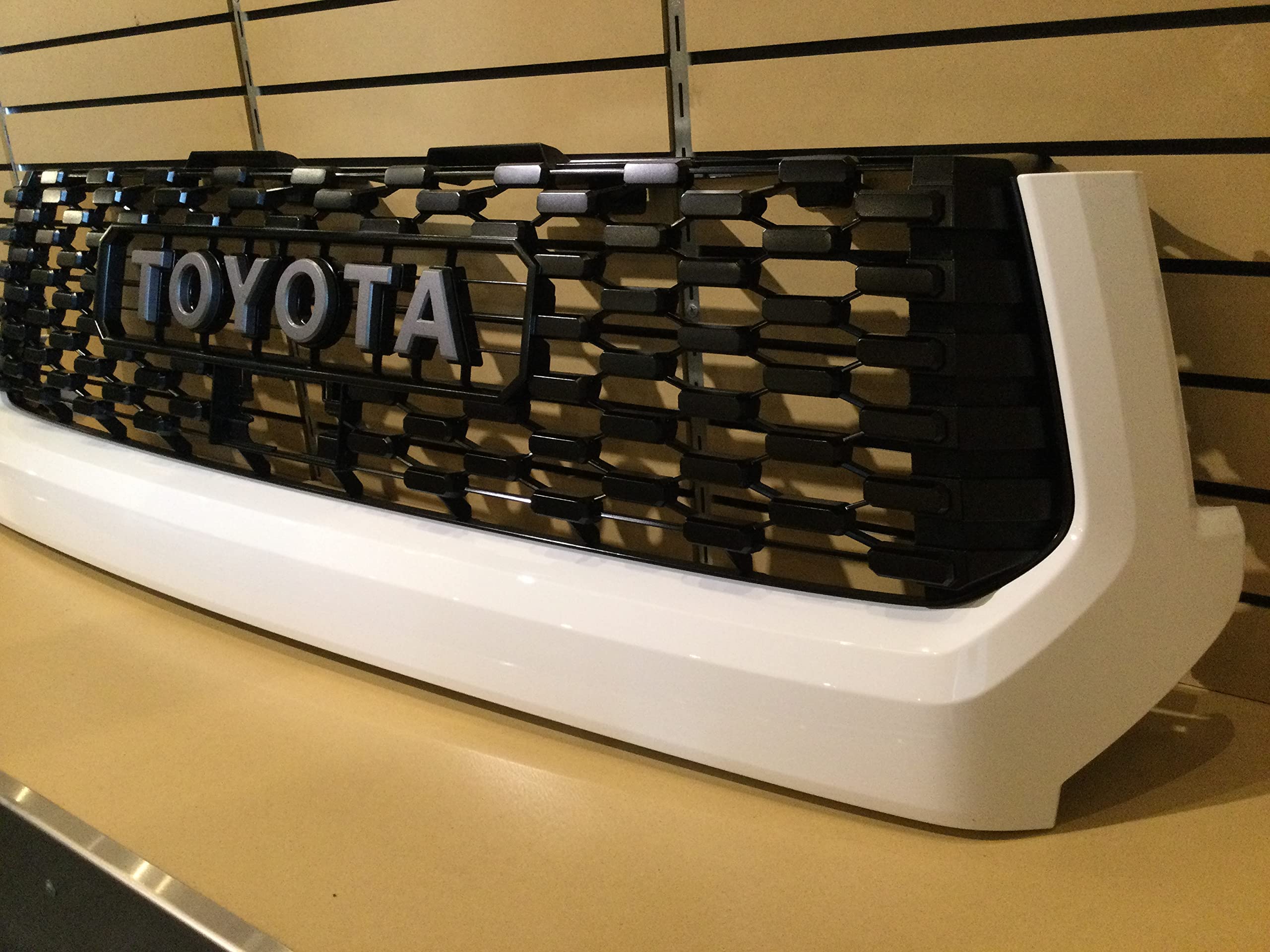 Toyota Grille - 53101-0C070A0, Stainless Steel, Plastic, 040 White