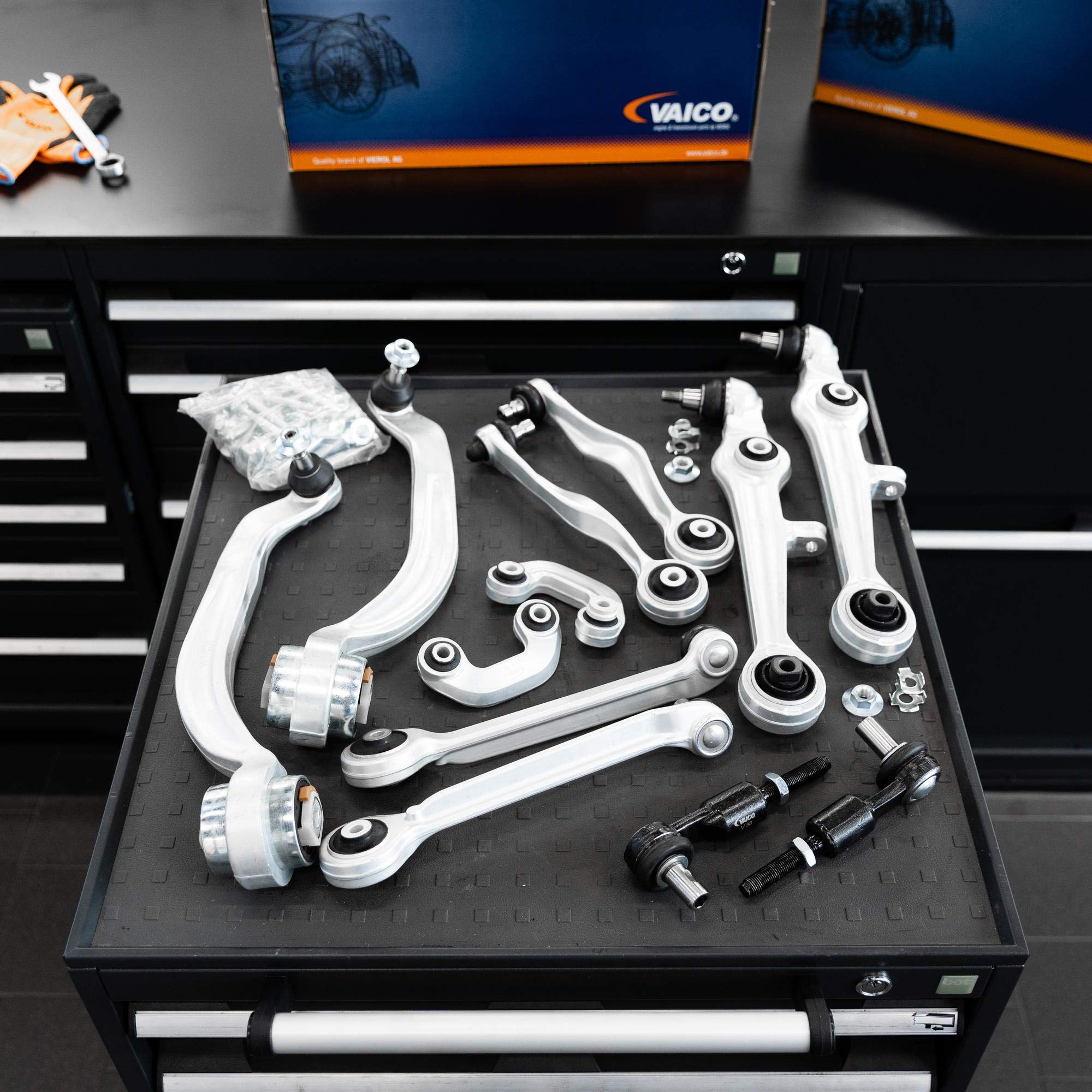 Vaico Control/Trailing Arm Kit, Wheel Suspensi V10-7205