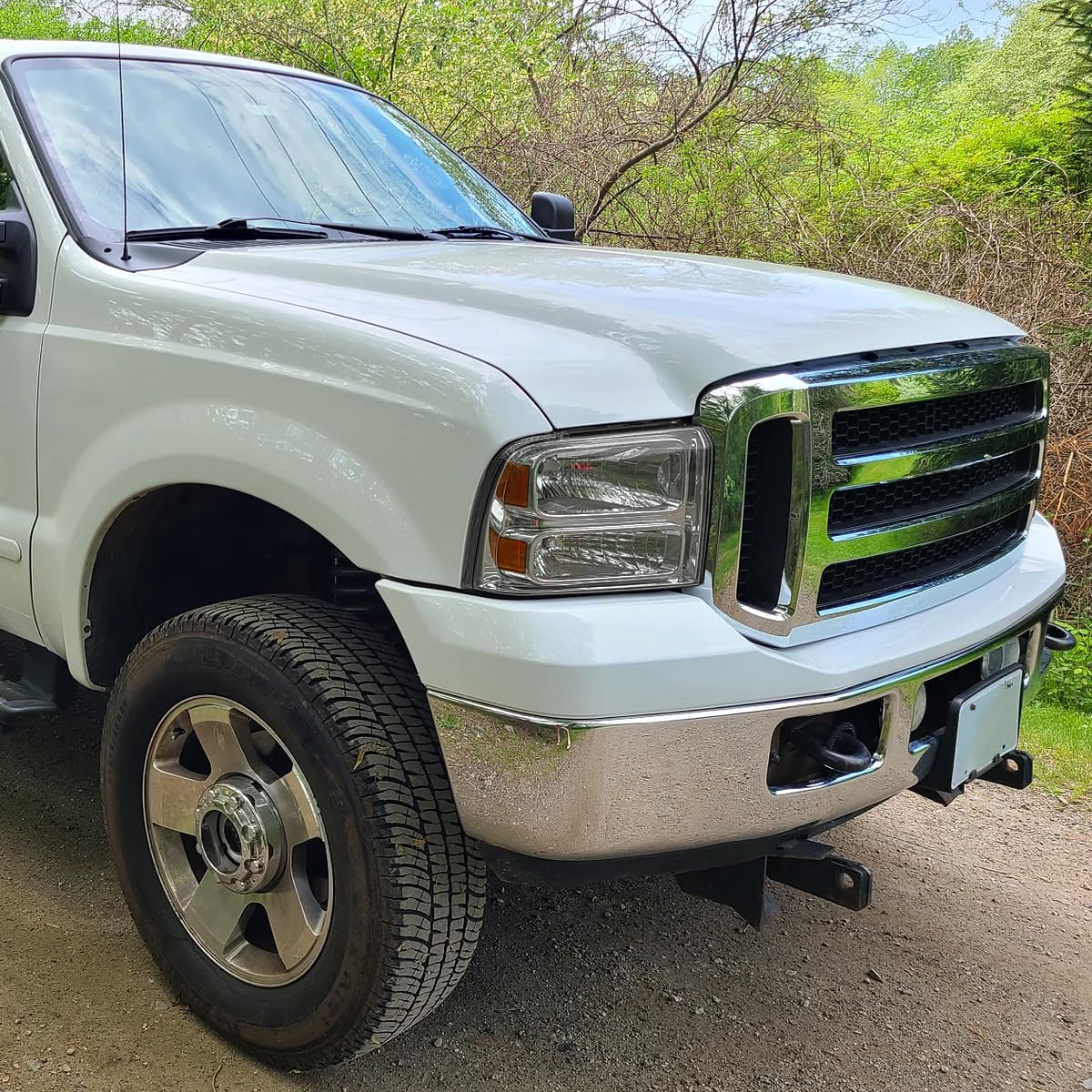 Spec-D Tuning Smoke Lens Headlights Compatible With 2005-2007 Ford F250 F350 F450 F550 Super Duty, 2005 Ford Excursion, L+R Pair