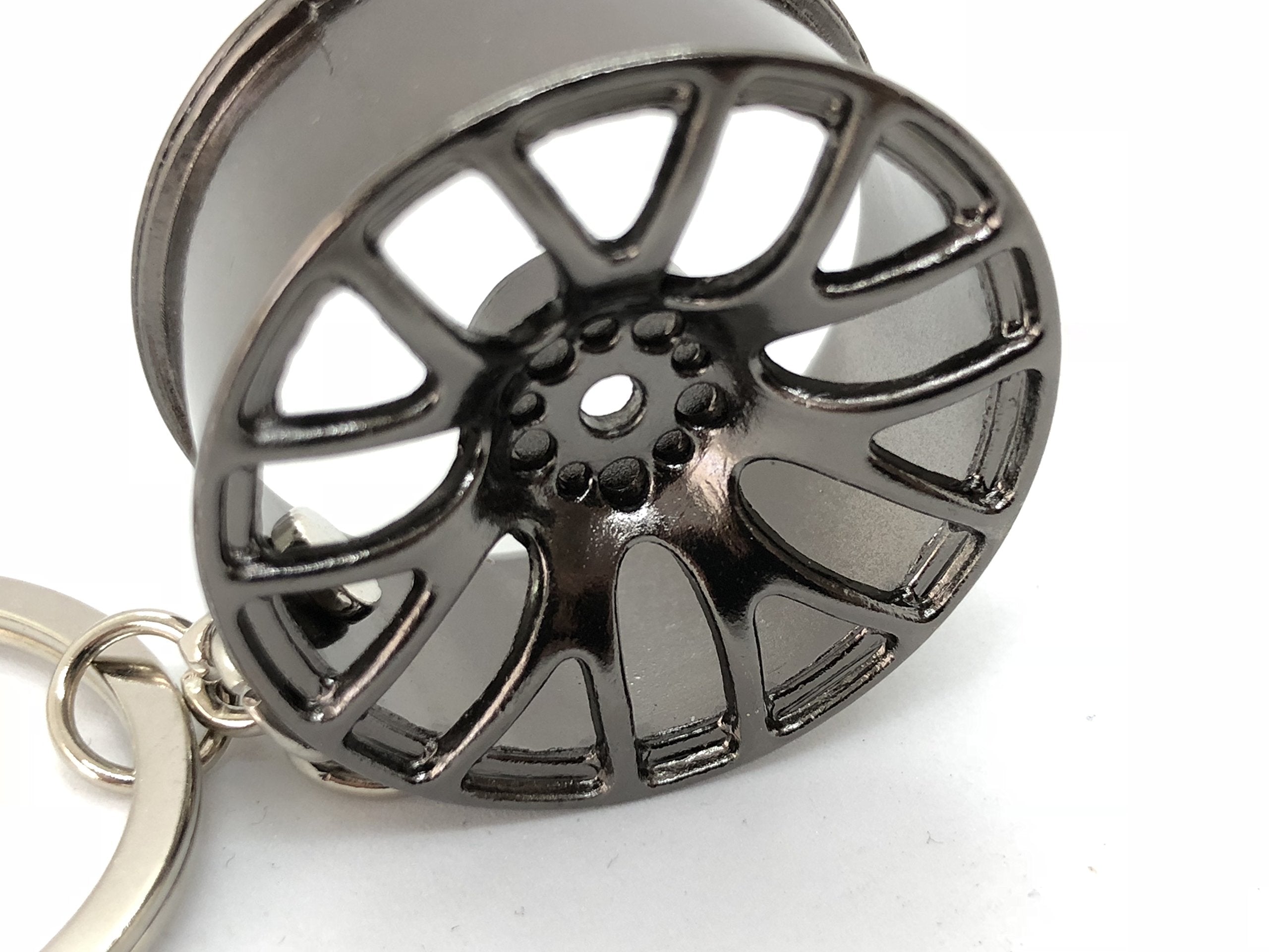 GT//Rotors Gunmetal Wheel Keychain Automotive Part Car Gift Key Chain Ring