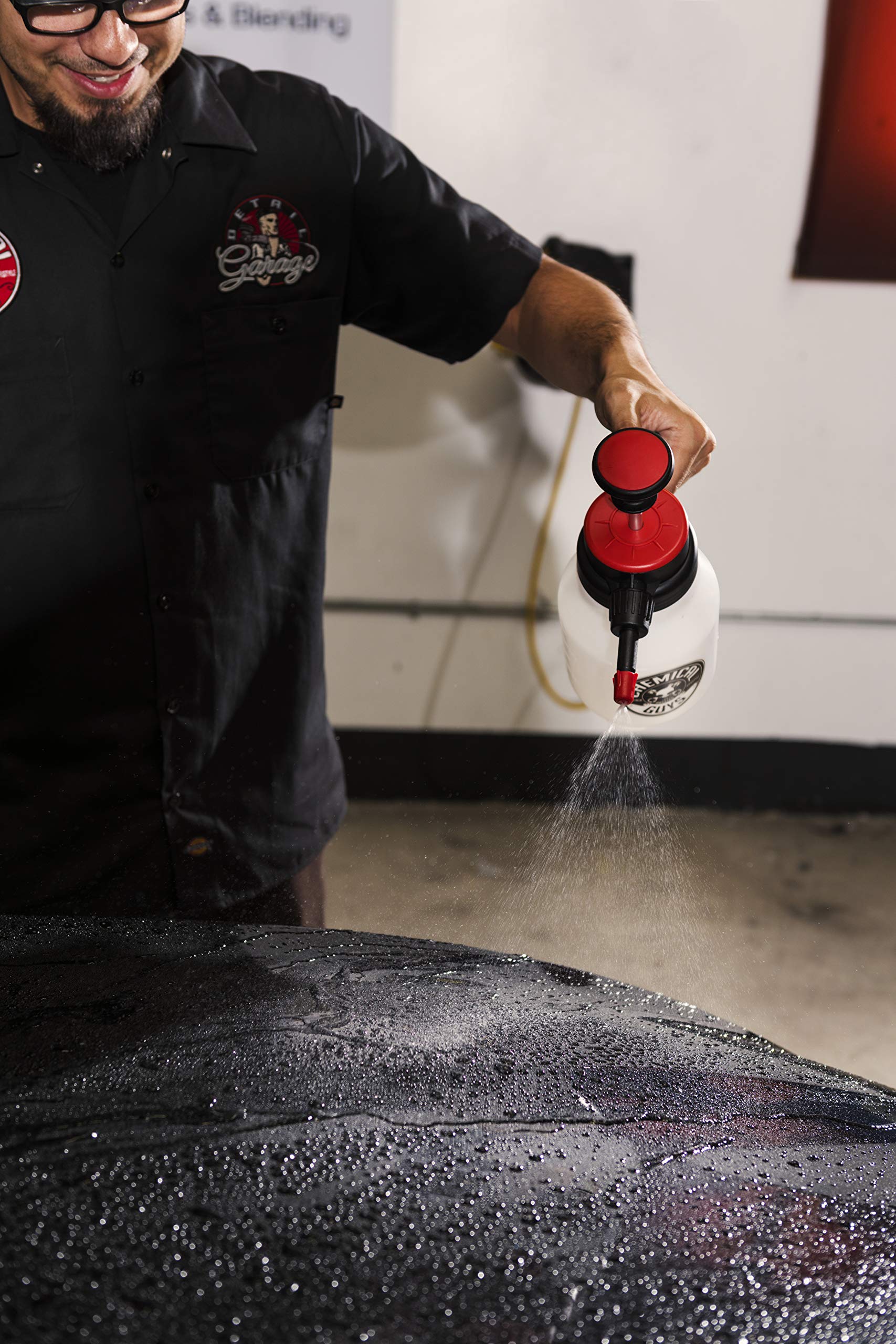 Chemical Guys Acc503 Mr. Sprayer Full Function Pressure Atomizer & Pump Sprayer For Home, Garden And Car Detailing & Washing (50 Oz Bottle)