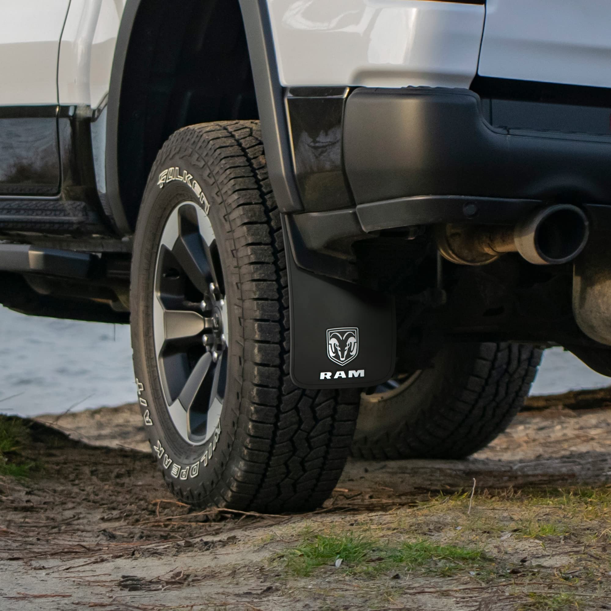 Plasticolor RAM Mud Guard Set - Easy Fit 9"x15", Fiberglass Reinforced PVC, Black/Red, Model 000582R01