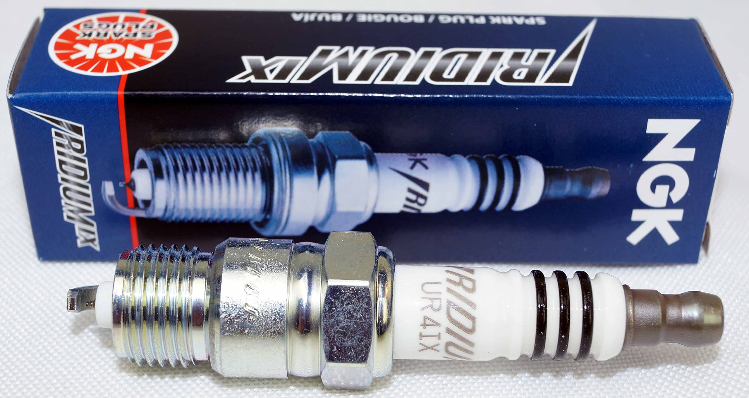 8 New Ngk Iridium Ix Spark Plugs Ur4Ix # 7401