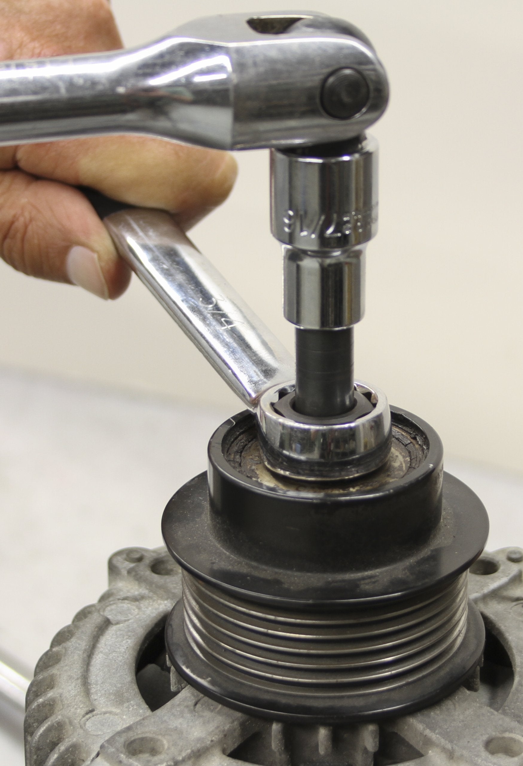 Lisle 57650 Alternator Decoupler Tool Set