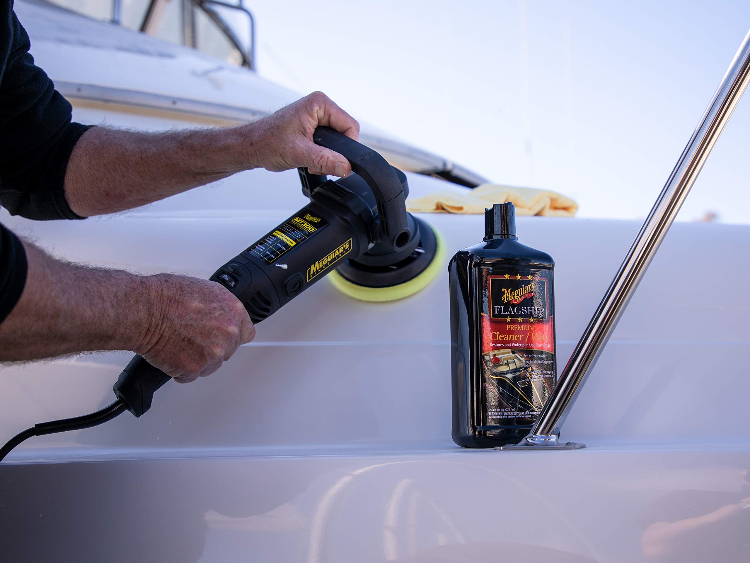 Meguiar'S Flagship Premium Cleaner Wax M6132 - Pro-Grade Boat And Rv Cleaner Wax For Fiberglass & Gel Coats - Remove Defects, Bo