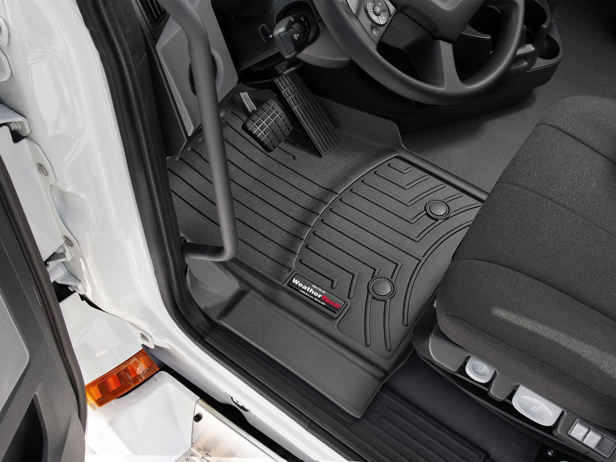 WeatherTech Custom Fit FloorLiners for Silverado 1500, 2500HD/3500HD LTD, Sierra 1500, 2500HD/3500HD, Limited, (CrewCab, Bucket