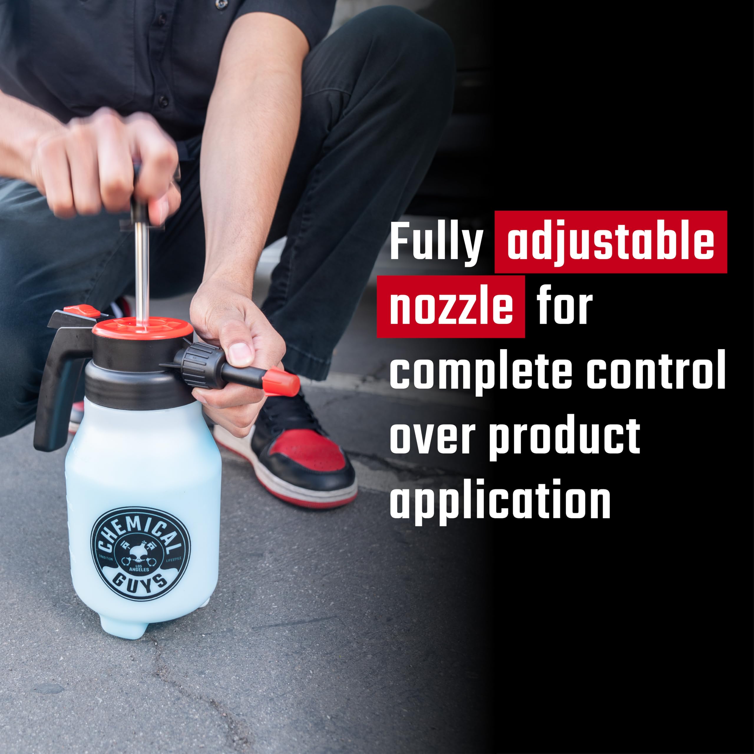 Chemical Guys Acc503 Mr. Sprayer Full Function Pressure Atomizer & Pump Sprayer For Home, Garden And Car Detailing & Washing (50 Oz Bottle)