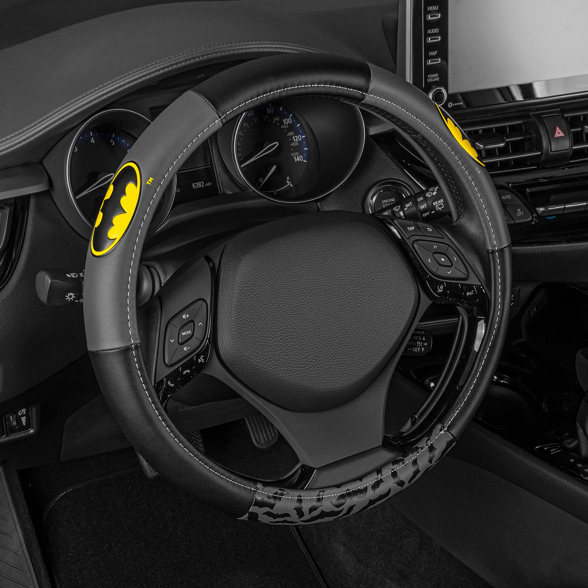 Batman Car Steering Wheel Cover - Steering Wheel Cover with Officially Licensed Warner Brothers Graphics, Great Automotive Acces