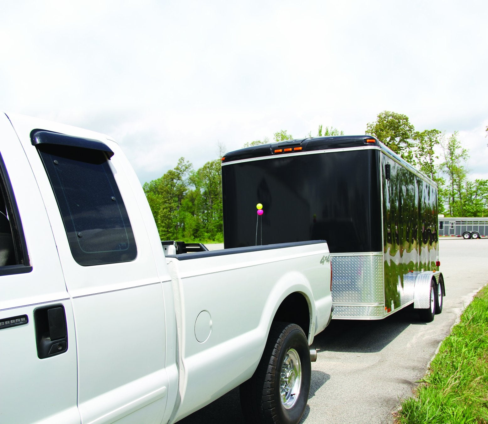 Camco Magnetic Hitch Alignment Kit - Helps You Align Your Hitch | Each Guide Extends Up To 50'' For Easy Viewing | System Works
