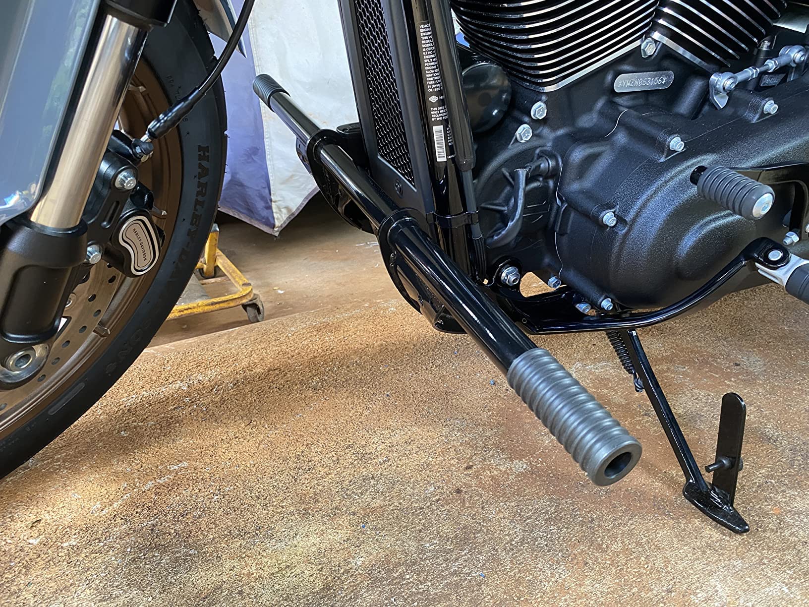 Wowtk Highway Peg Crash Bar/Highway Footpegs Engine Guard For Harley Softail 2018-2024, For Street Bob/Low Rider/Lowrider S/Lowrider St/Standard Fxst,Gloss Black