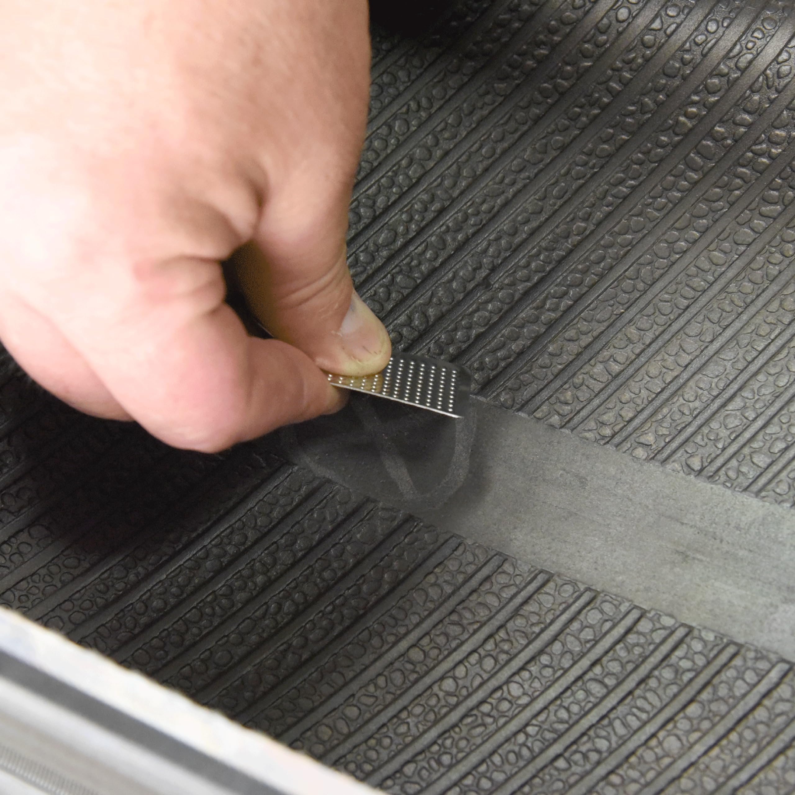 Slime 2033 Rubber Patch Kit, Patches With Glue, Storeage Box Included (56 Patches, Scuffer, Glue)