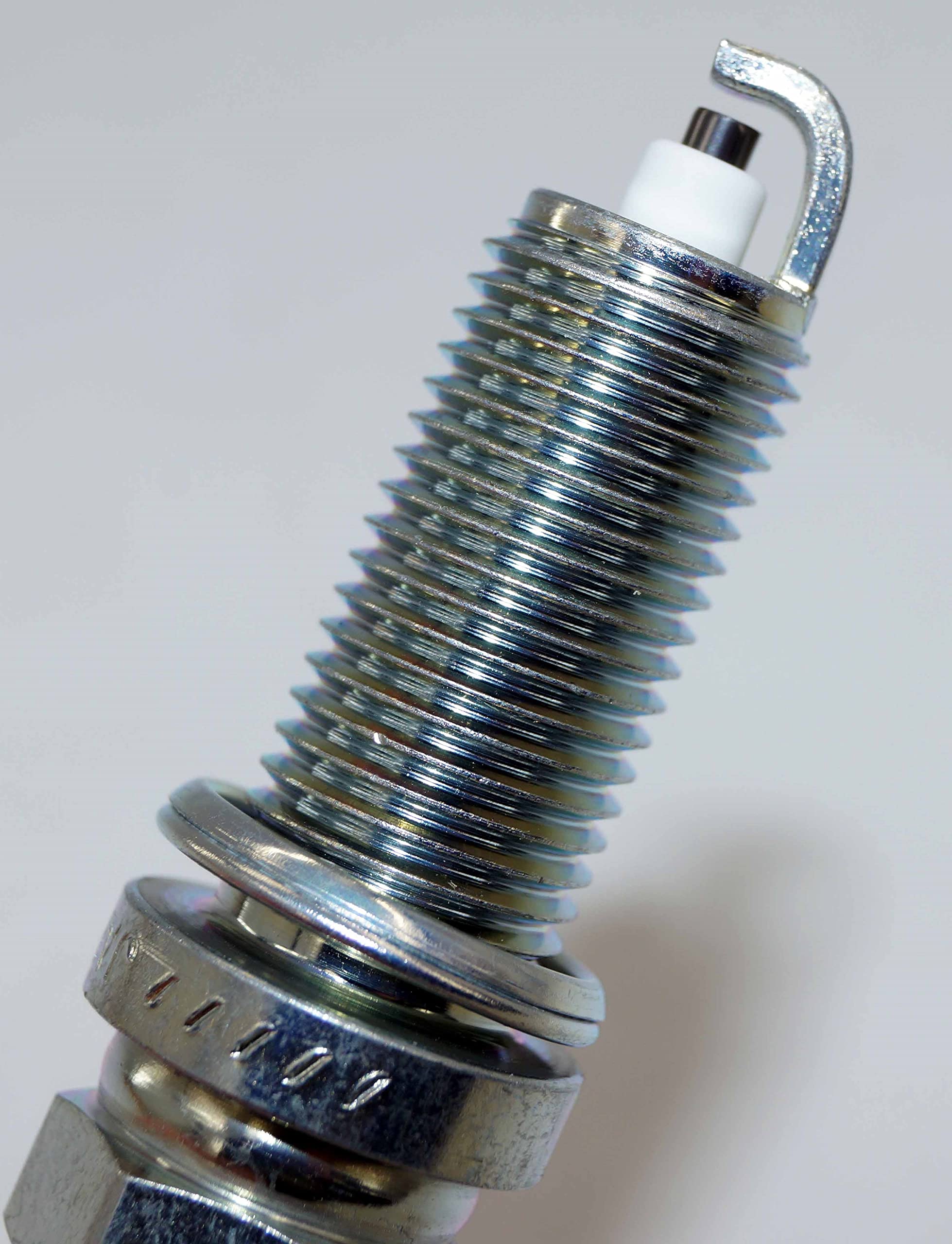 Ngk Spark Plug Lzkar7A 6799 (Pack Of 6) For Kubistar 1007 206 207 307 Clio Kangoo Symbol Twingo Reach 26.5Mm Gap 0.9Mm Resistor