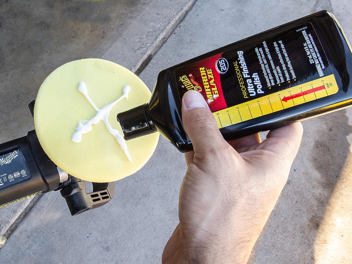 Meguiar's M20508 Mirror Glaze Ultra Finishing Polish - 8 Oz Bottle (Packaging May Vary)