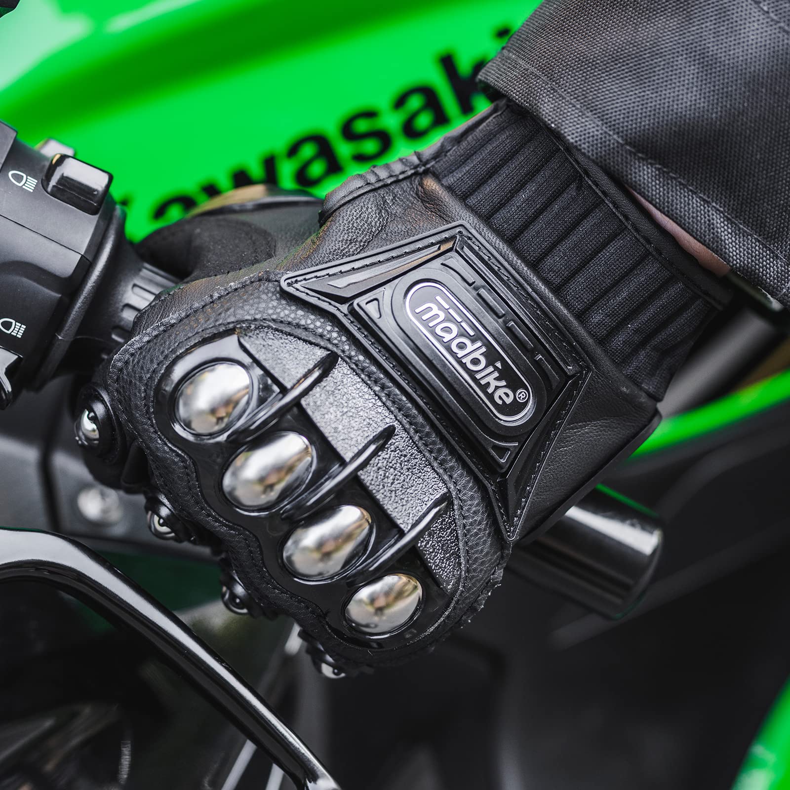 Ilm Alloy Steel Leather Hard Knuckle Touchscreen Motorcycle Bicycle Motorbike Powersports Racing Gloves (M, (Leather) Black) Mod