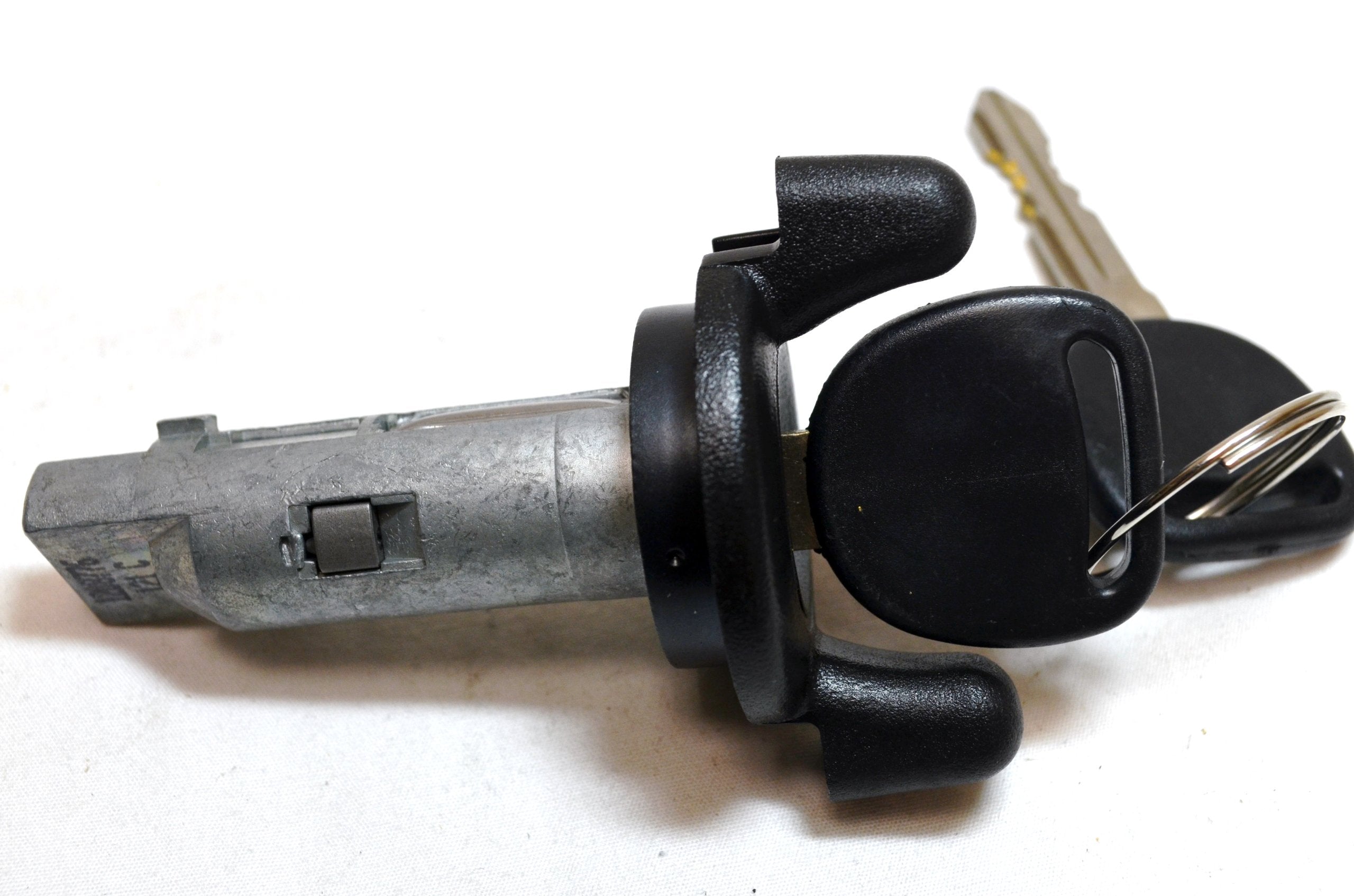 PT Auto Warehouse ILC-287L - Ignition Lock Cylinder with Keys (Replaces # 12472980)