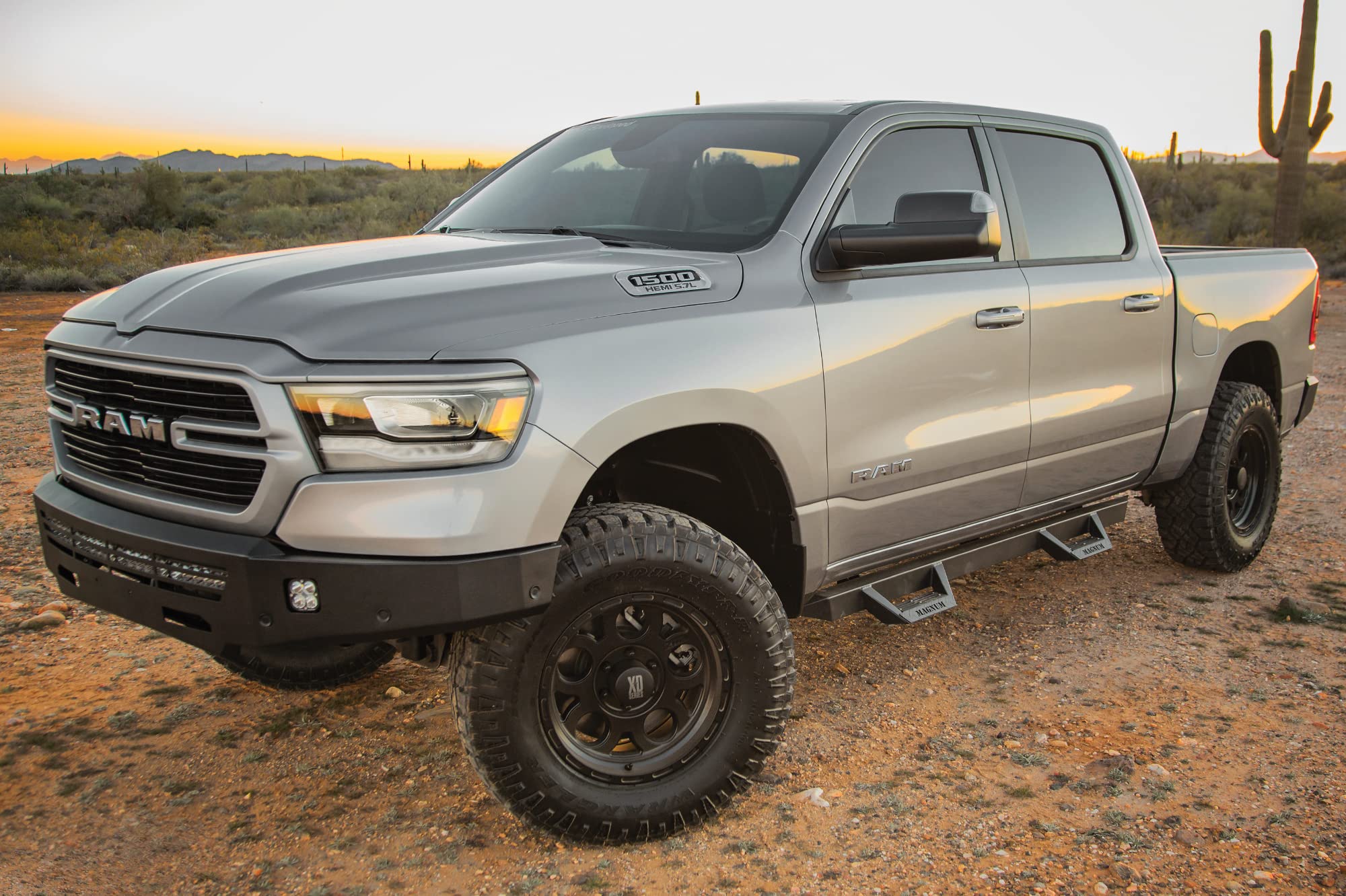 Ici Rts37Dg Magnum Rt Series Cab Length Black Side Steps