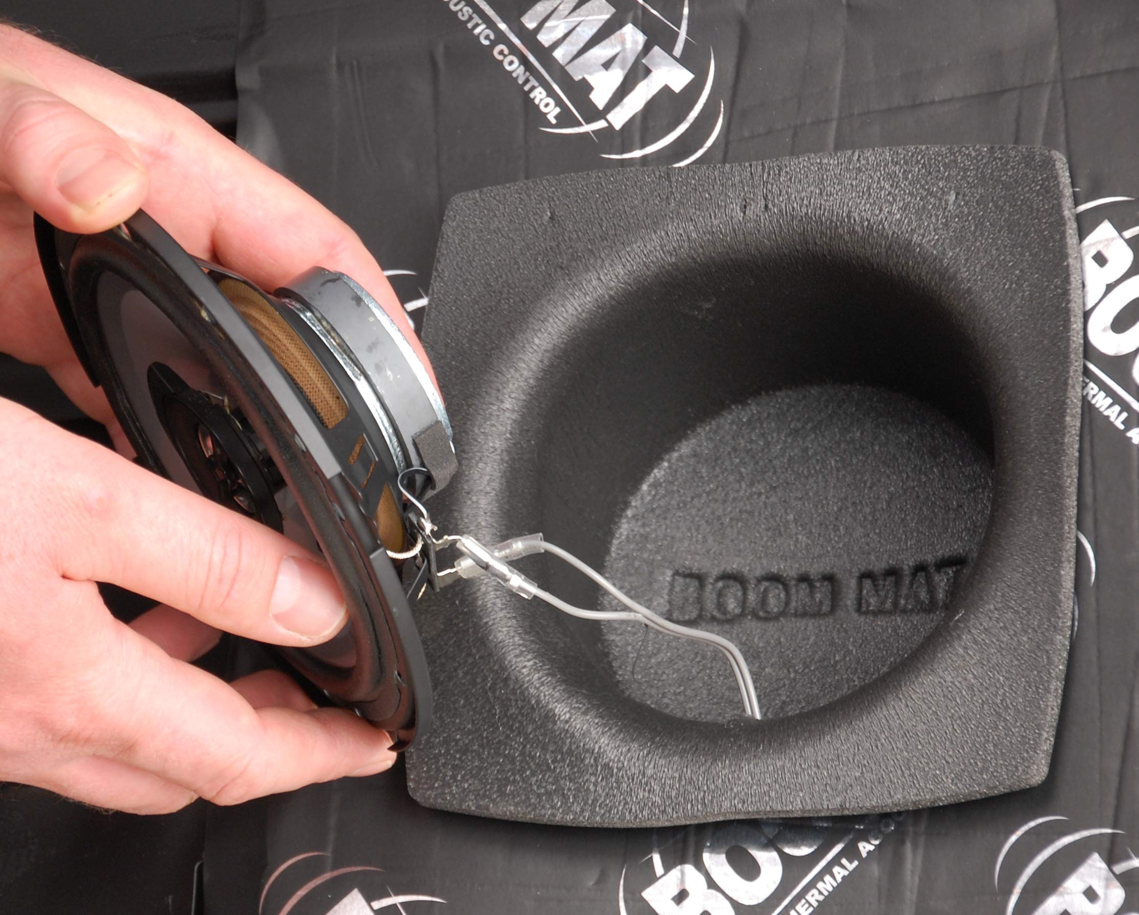 Design Engineering 050330 Boom Mat Speaker Baffles, 6.5" Round (Pack Of 2), Black