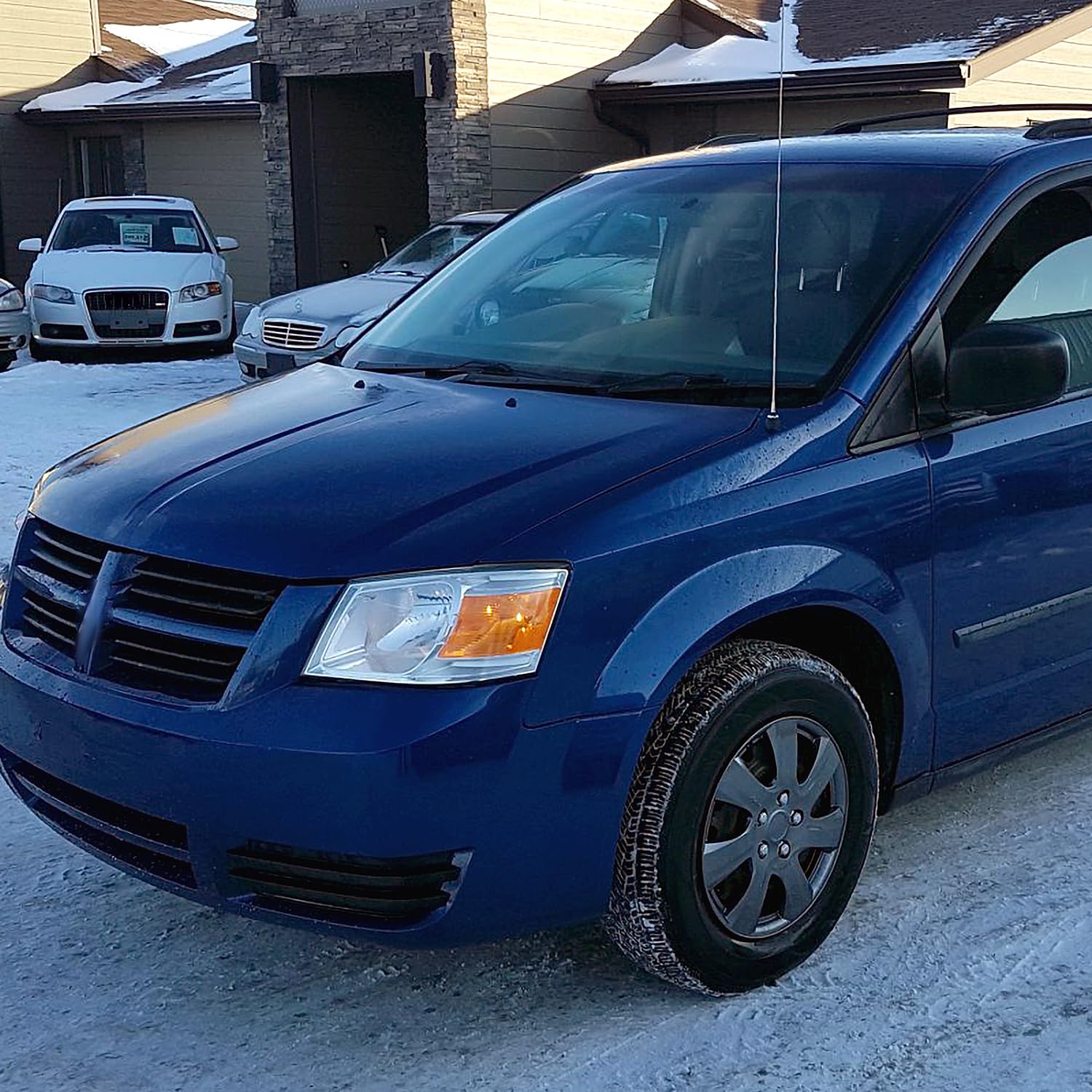 Spec-D Tuning Chrome Housing Clear Lens Driver Left Side Headlight Compatible with 2008-2010 Dodge Grand Caravan Head Light Lamp Assembly