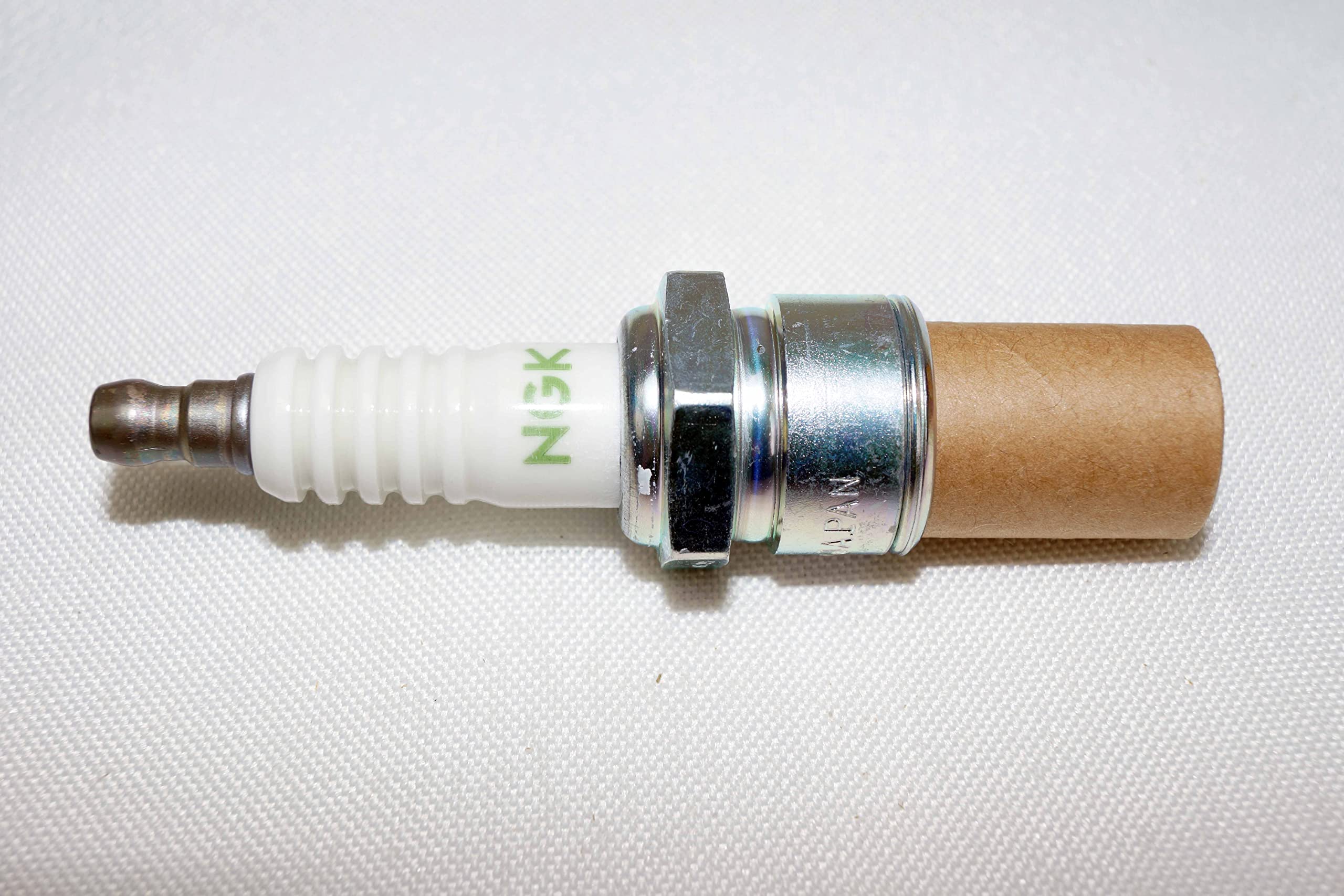 Ngk Spark Plug Set 708.21.34 - Bp8H-N-10 4838 - Set 2 Pieces -