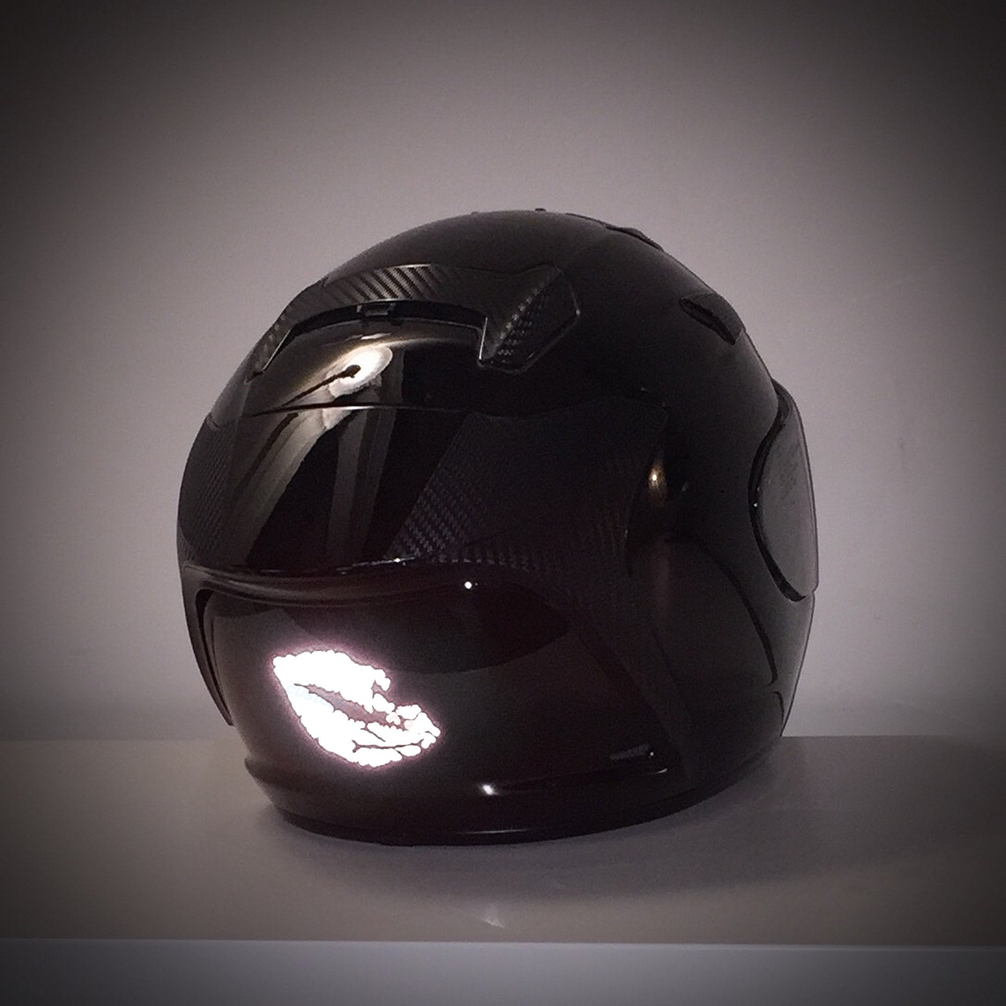 Customtaylor33 High Intensity Reflective Vinyl Death Kiss Skull Crossbones Lips Decal Bumper Sticker - Cars, Motorcycles, Helmets, Wind Screens, Laptops, Cellphones, (White, 6 Inch Wide)