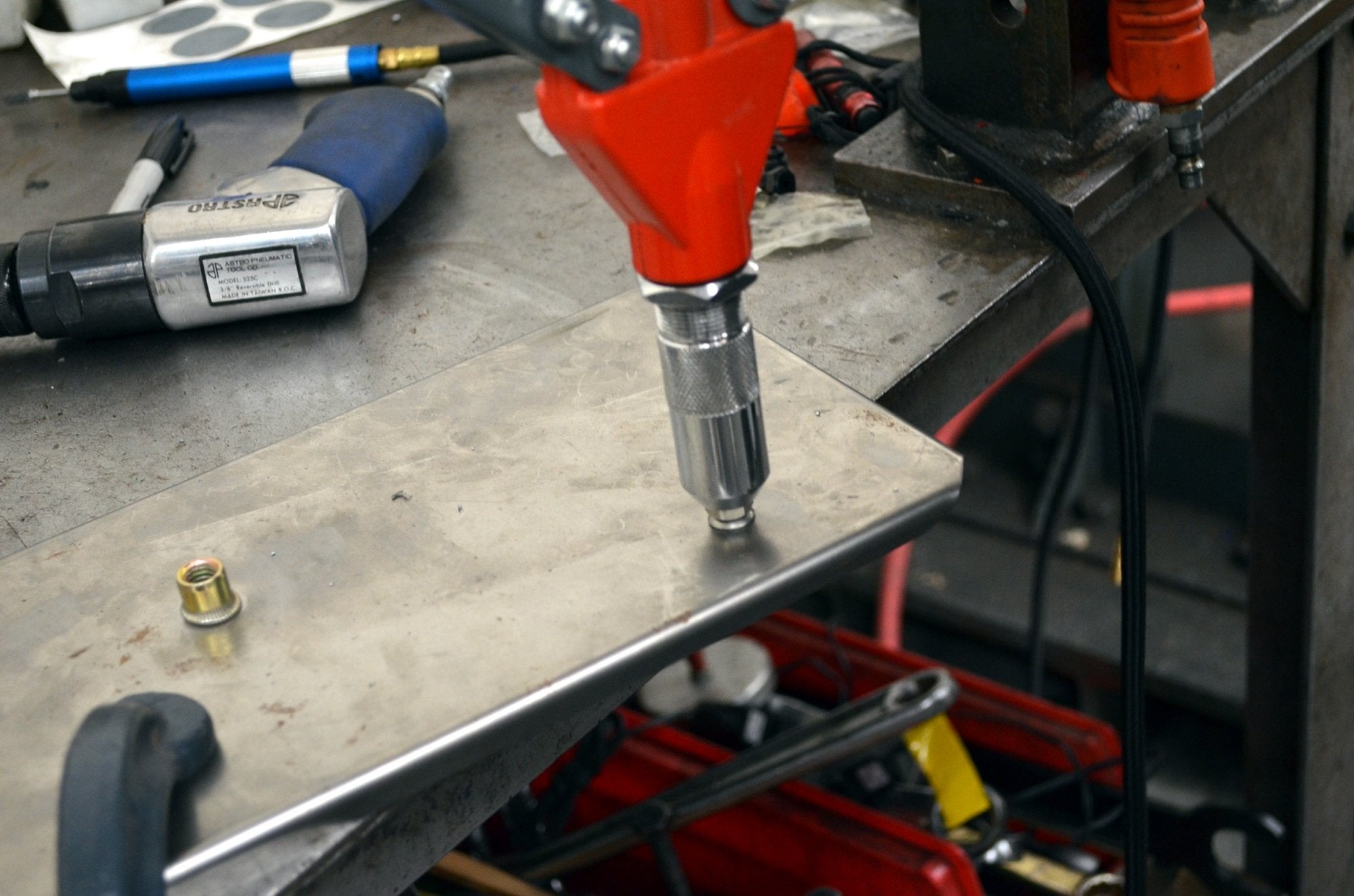 1/4 Heavy-Duty Hand Riveter