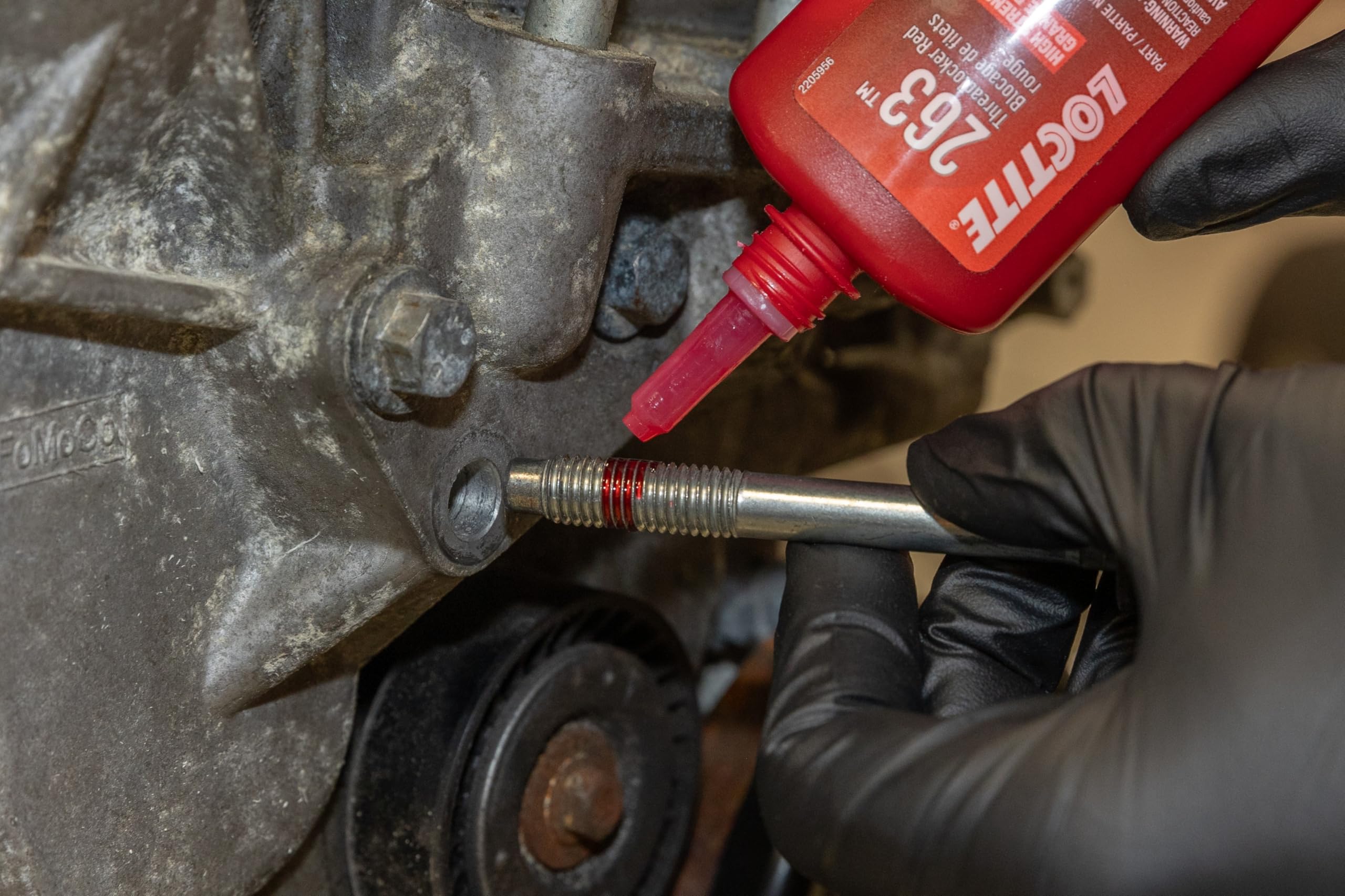LOCTITE 263 Automotive Threadlocker Red - High Strength Thread Lock, General Purpose Applications, Oil Tolerant, Fluorescent - 3