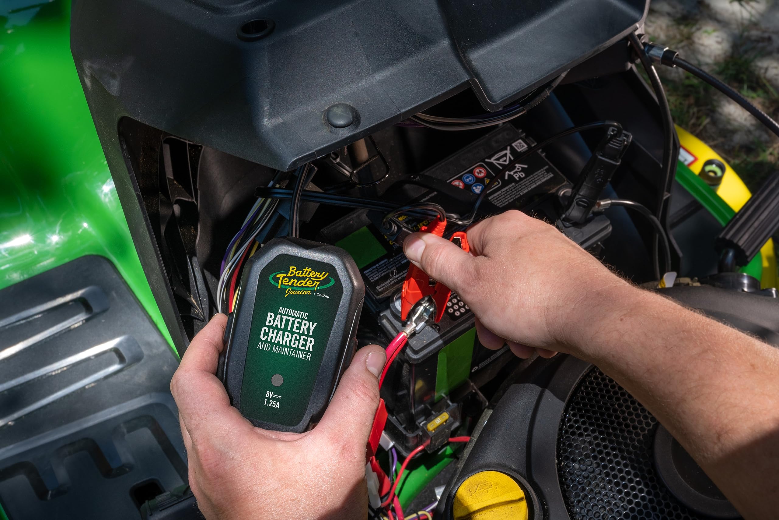 Battery Tender Junior 8V, 1.25 AMP Car Battery Charger and Maintainer: Fully Automatic 8V Automotive Battery Charger for Cars, M