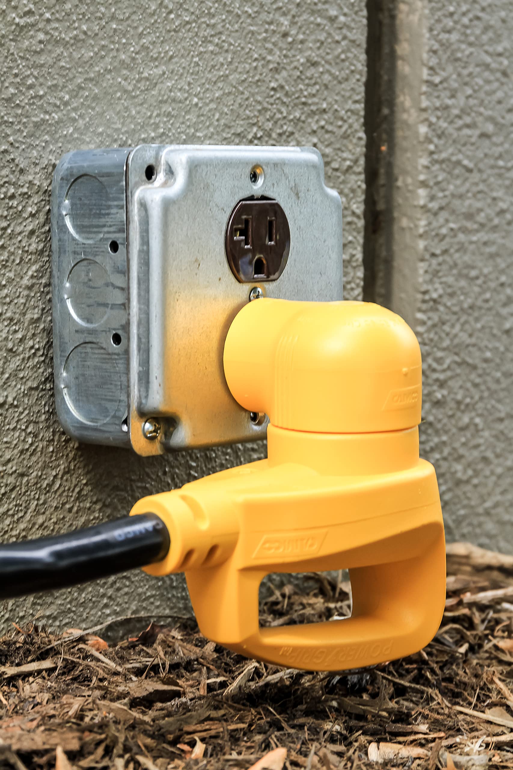 Camco Power Grip Rv Electrical Adapter 15-30 Amp 1 Pk