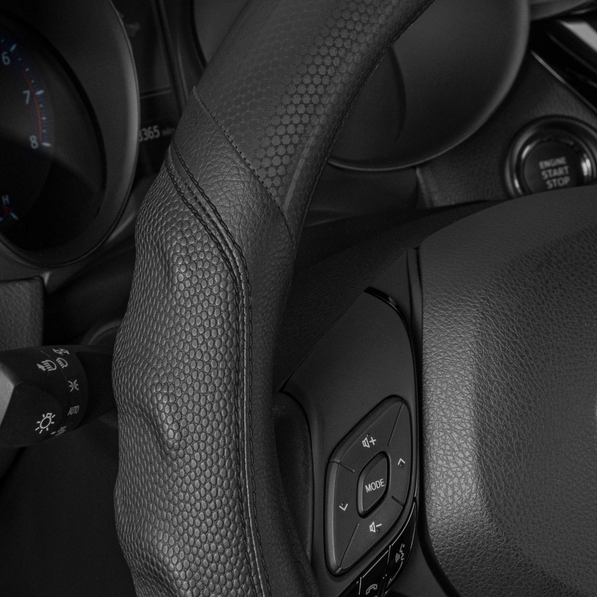 Cat HexSport Black Carbon Fiber Steering Wheel Cover, Standard 15 inch Size, Durable and Comfortable with Advanced Grip, Car Ste