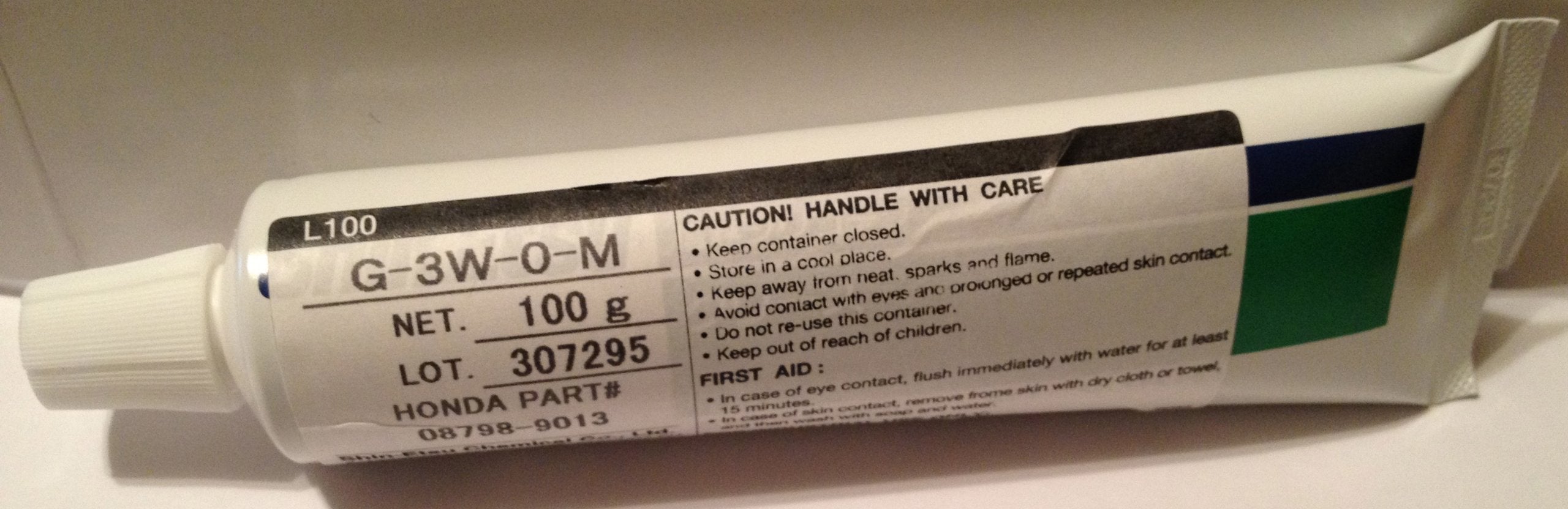 Honda Genuine 08798-9013 Silicone Grease
