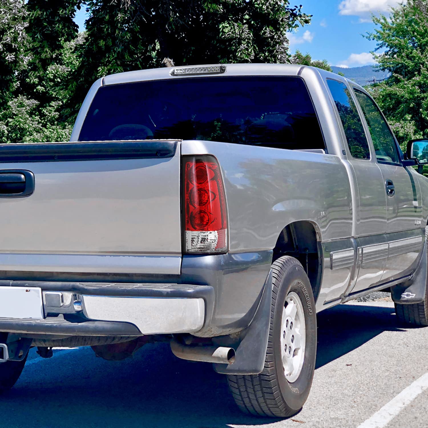 Spec-D Tuning Red Clear Tail Lights Compatible with 1999-2002 Chevy Silverado, GMC Sierra 1500 2500 3500 Left + Right Pair Assembly