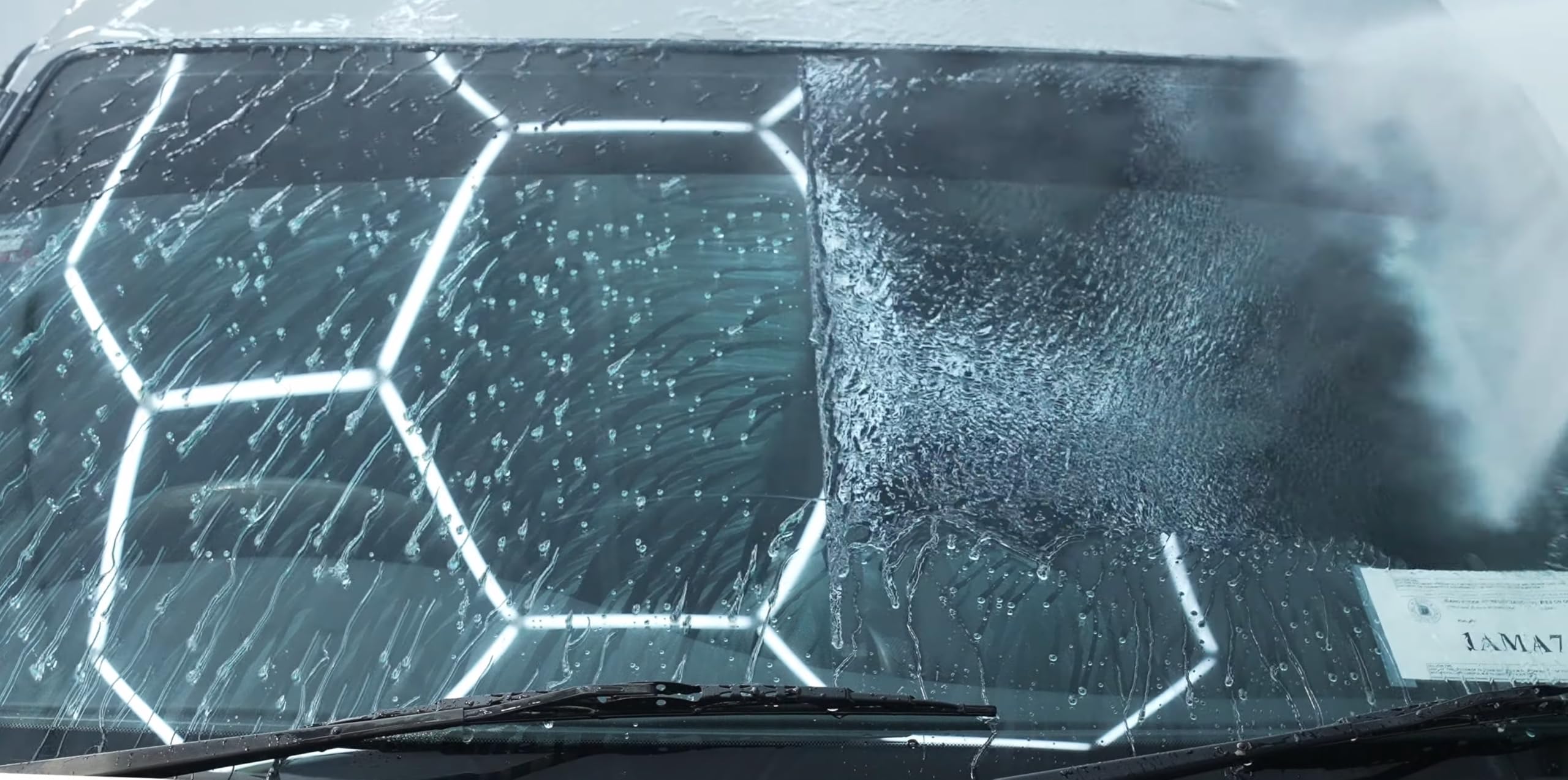 Gtechniq - G1 Clearvision Smart Glass - Improve Wet Weather Visibility; Durable Hydrophobic Coating; Chemically Bonds To Glass; Lasts 1 To 2 Years; More Easily Remove Contaminates (100 Milliliters)