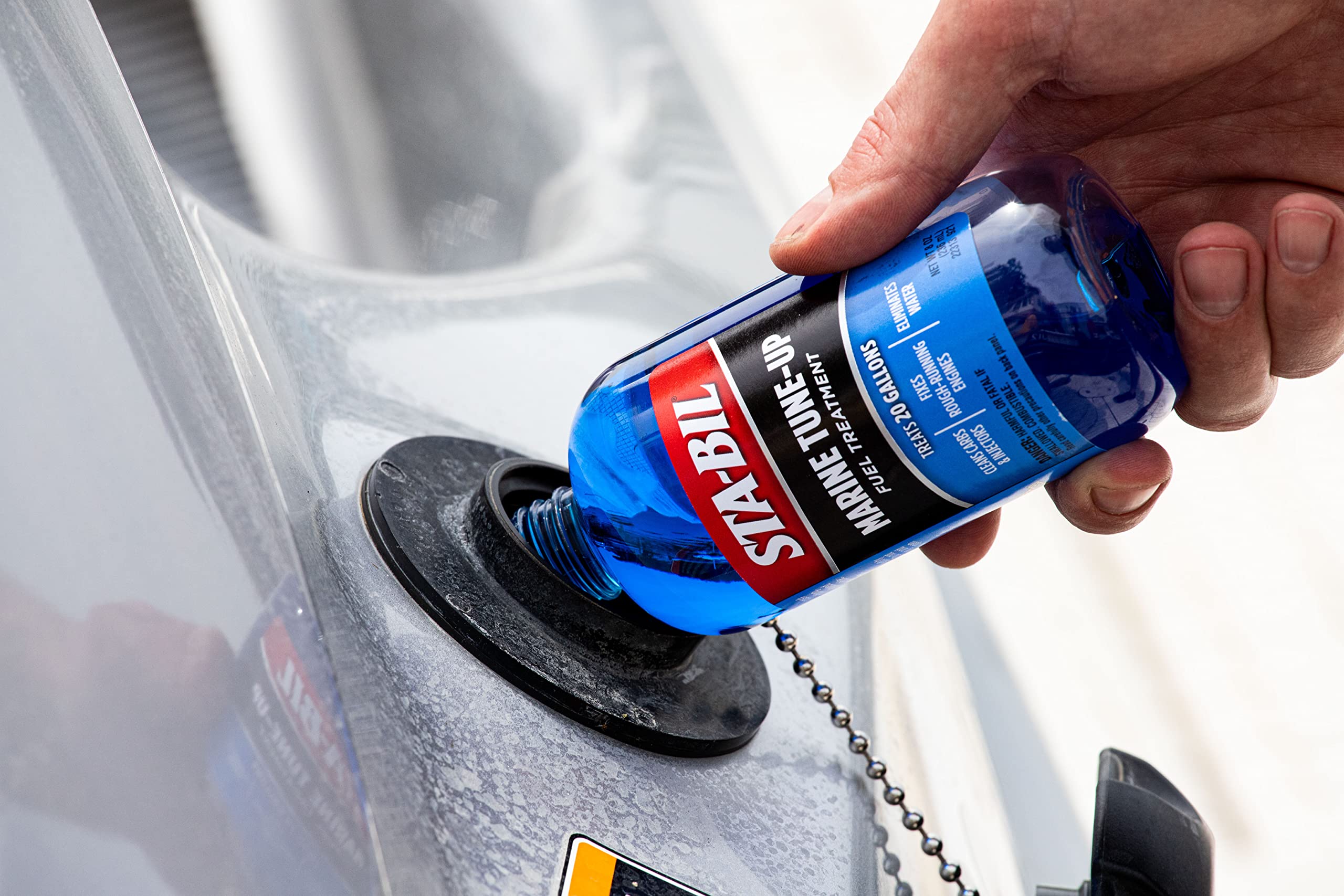 STA-BIL Marine Tune-Up Fuel Treatment - Cleans Carburetors and Injectors - Fixes Rough Running Engines - Eliminates Water - Trea