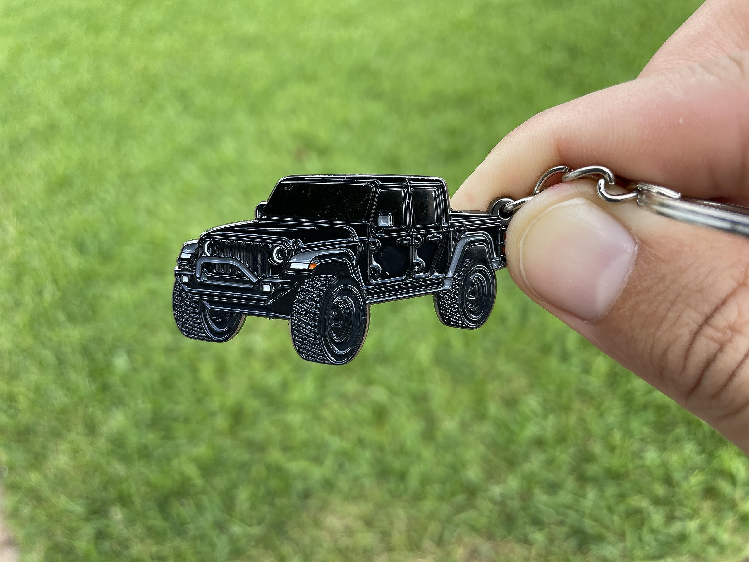 FOUR WHEEL BEAST Jeep Gladiator Keychain - Officially Licensed Jeep Accessories Key Chain Fob Cover Mods 2020-2024 (Black)