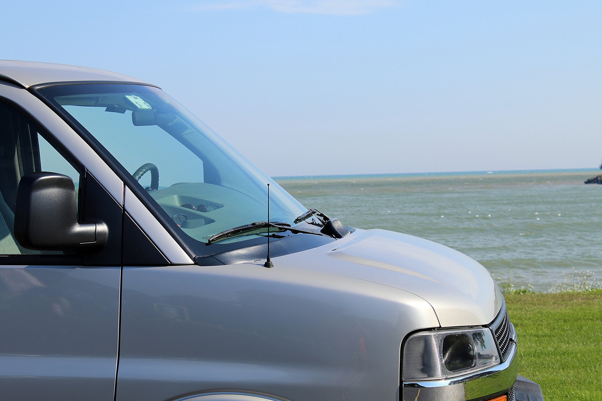 Antennamastsrus - 9 Inch Black Short Antenna Is Compatible With Ford F-250 Super Duty (2017-2023) - Spiral Wind Noise Cancellation - Spring Steel Construction - Stainless Steel Threading