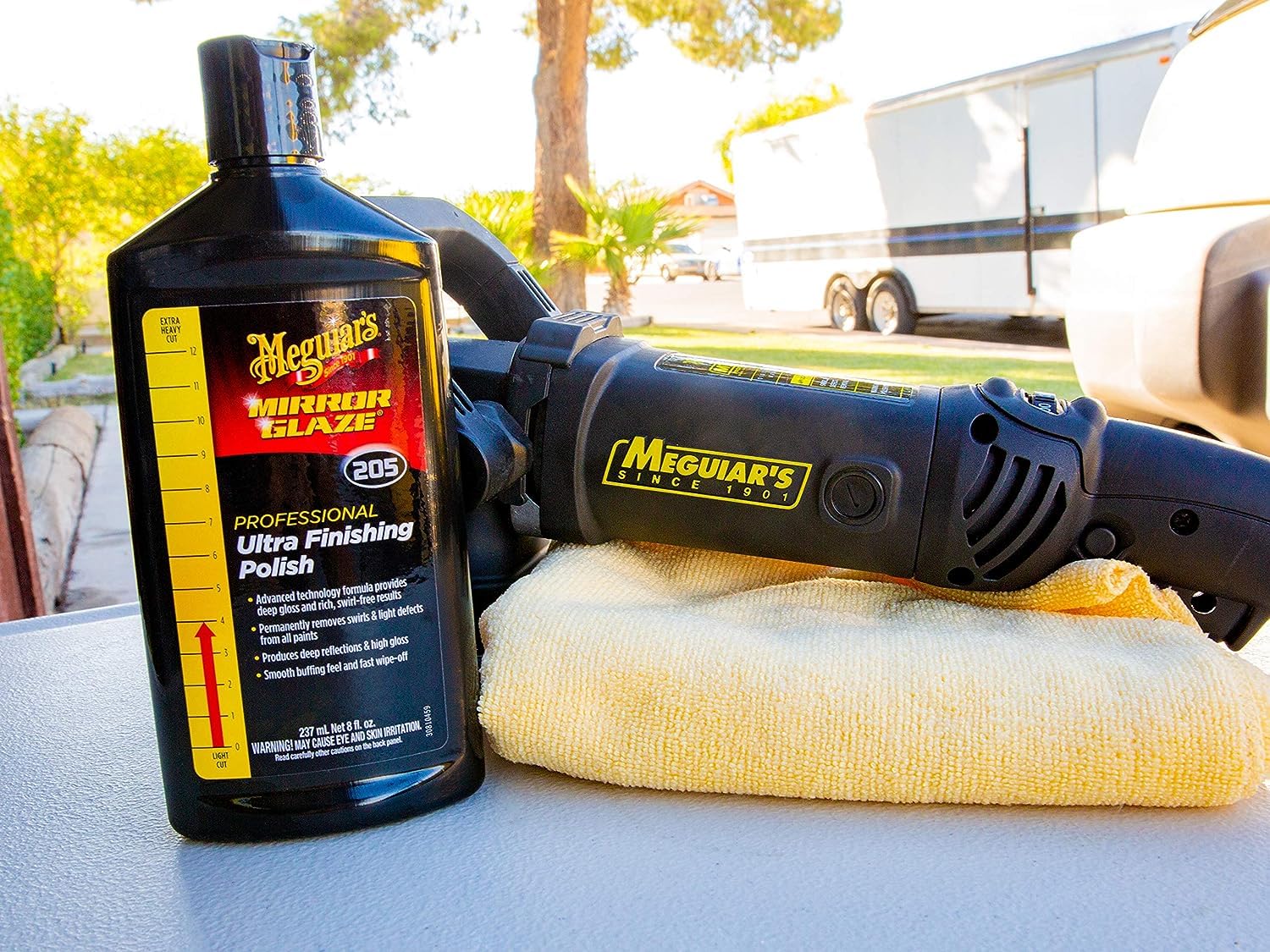 Meguiar's M20508 Mirror Glaze Ultra Finishing Polish - 8 Oz Bottle (Packaging May Vary)