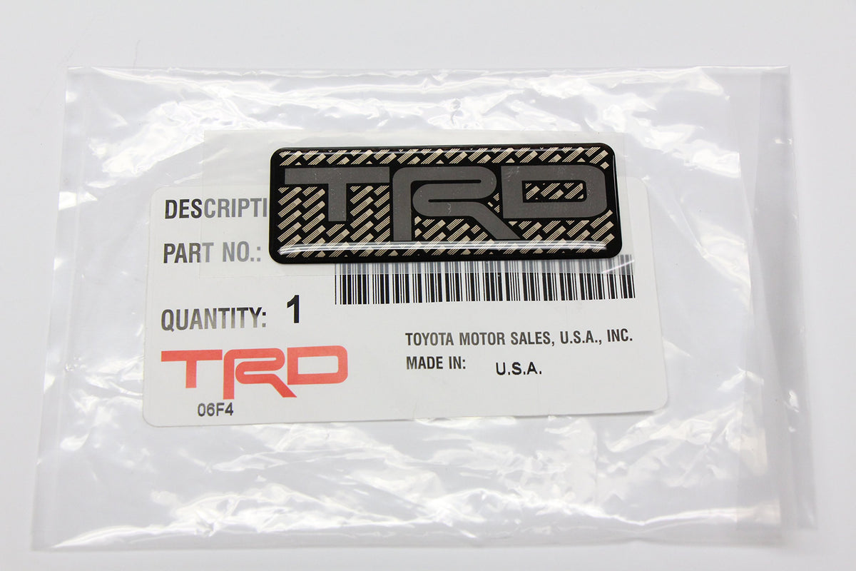 Toyota Emblem - PTR26-17640
