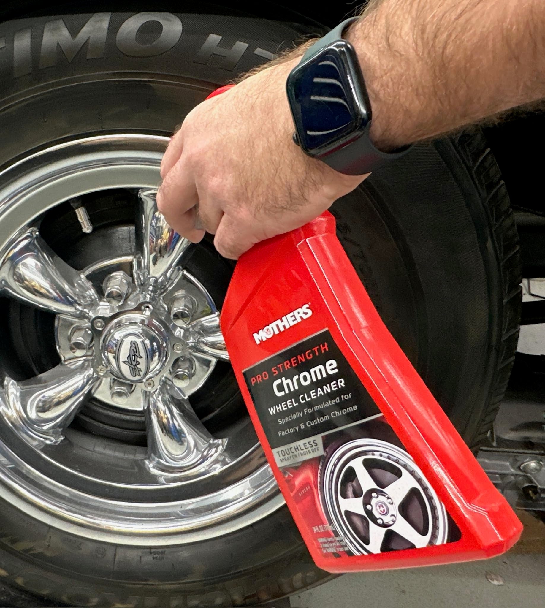 Mothers 05824 Pro-Strength Chrome Wheel Cleaner, 24 Fl. Oz.