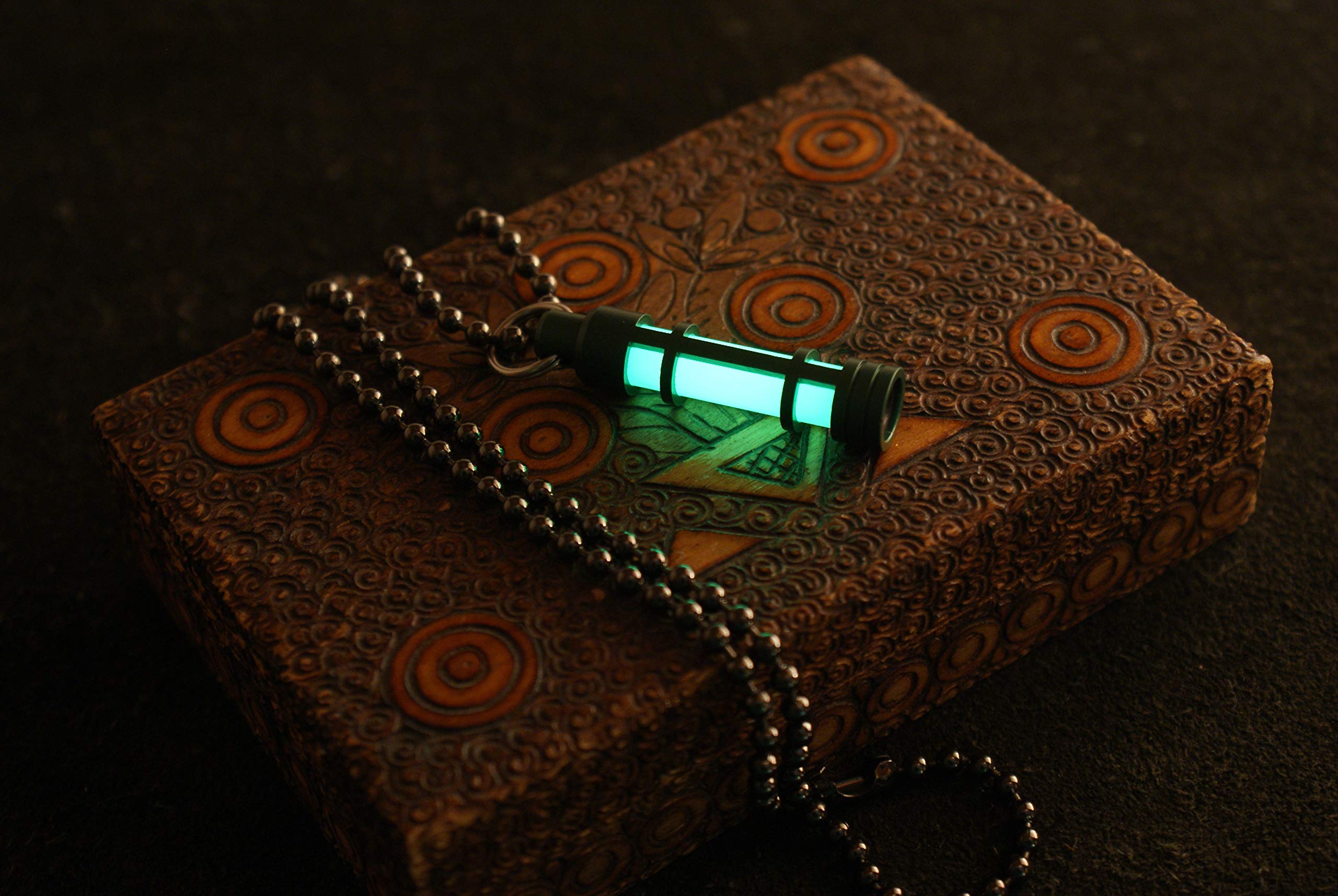 Tec Accessories - Embrite Glow Fob - Anodized Aluminum - Glow In The Dark - Green Embrite Glow Pellet - Keychain Accessories - E