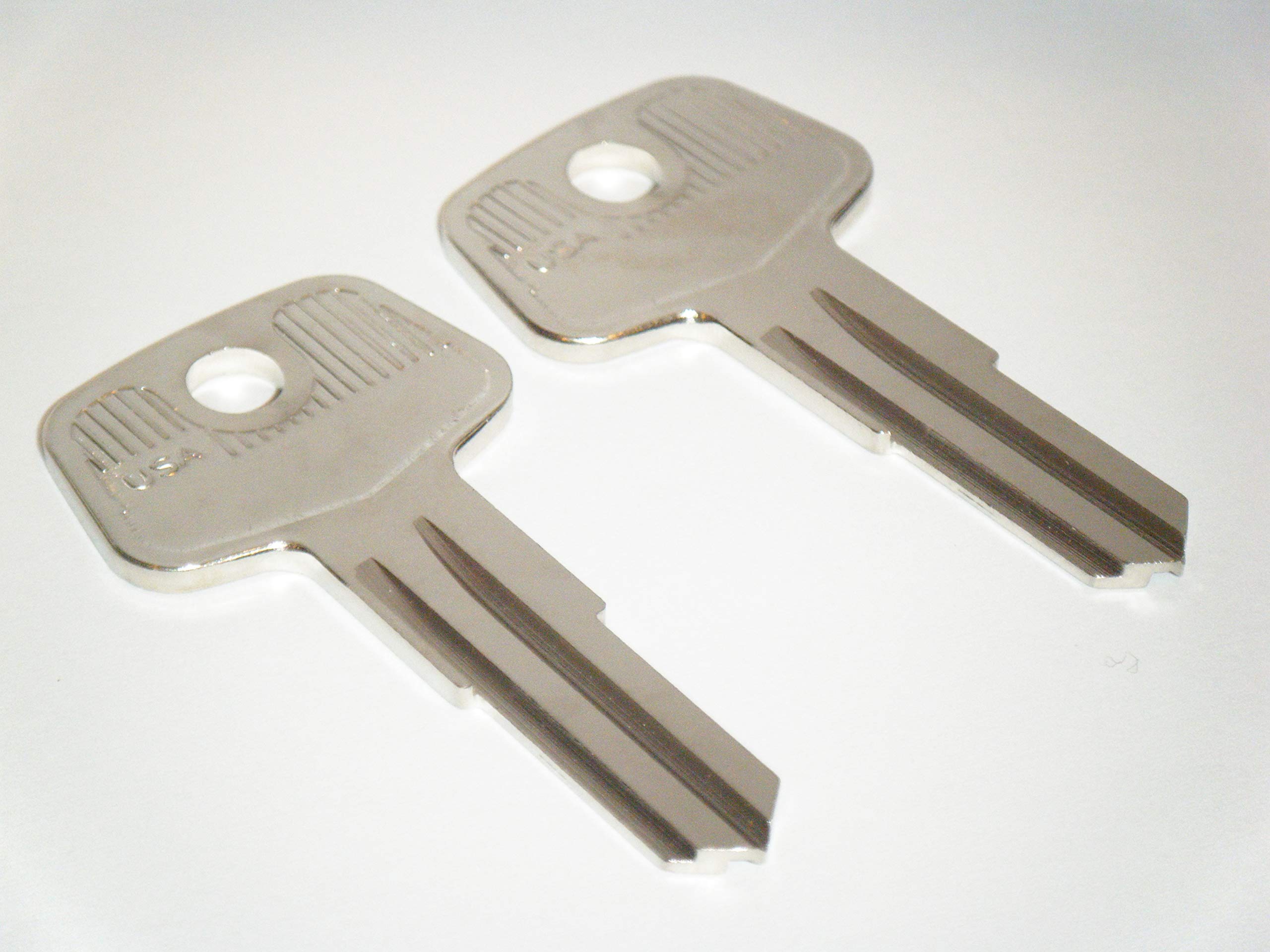 H3 Roof Rack Cross Bar Replacement Keys Sp2 Cut To Lock/Key Number Sp2 Two Cut Working Keys. By Ordering These Keys You Are Stating You Are The Owner.