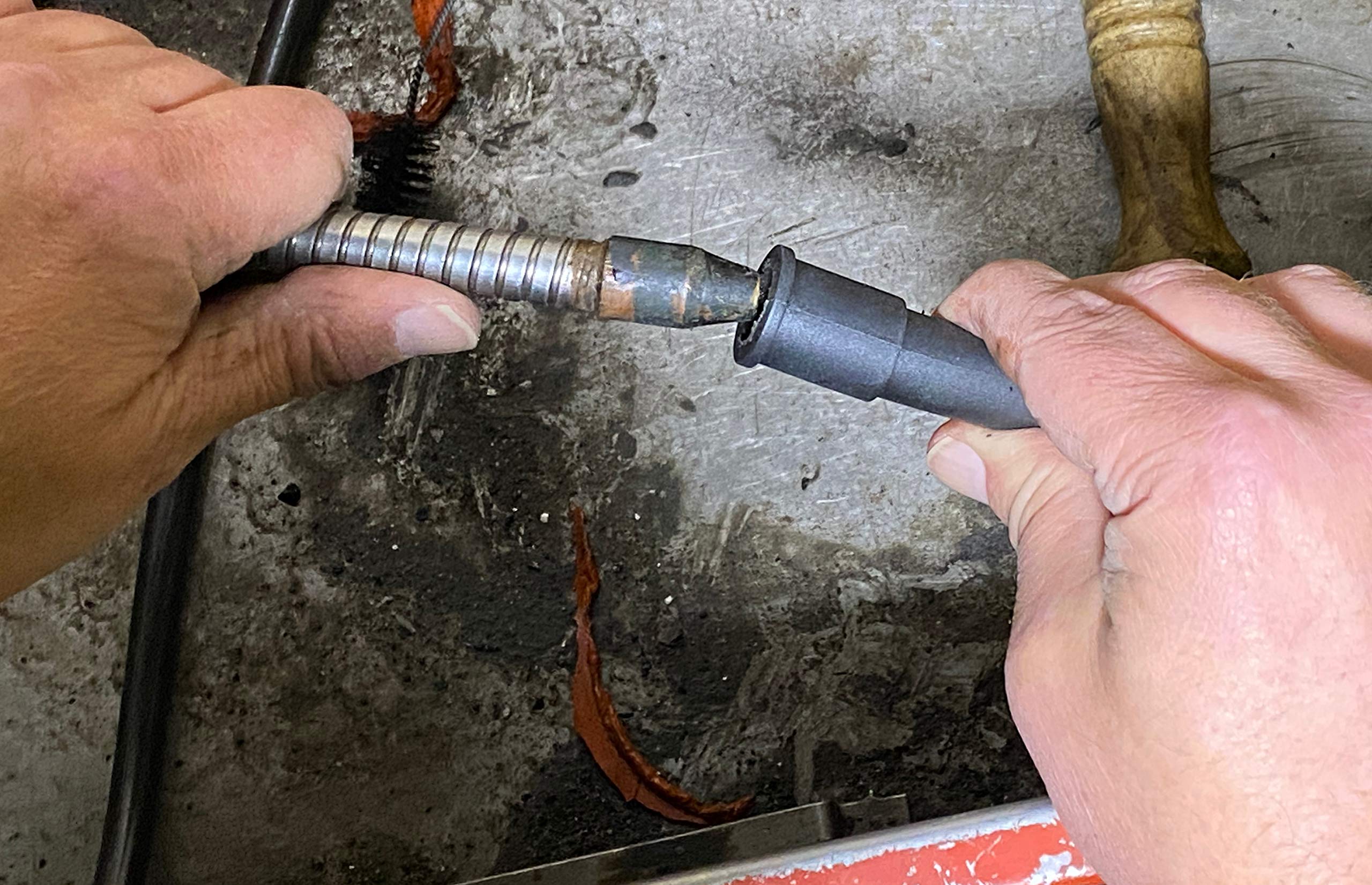 Oriflo With Hose (Or101H) Flow-Thru Parts Washer Brush (10.25 Inches, 4.25 Ounces), 28 Inch Hose Connects To Parts Washer Nozzle