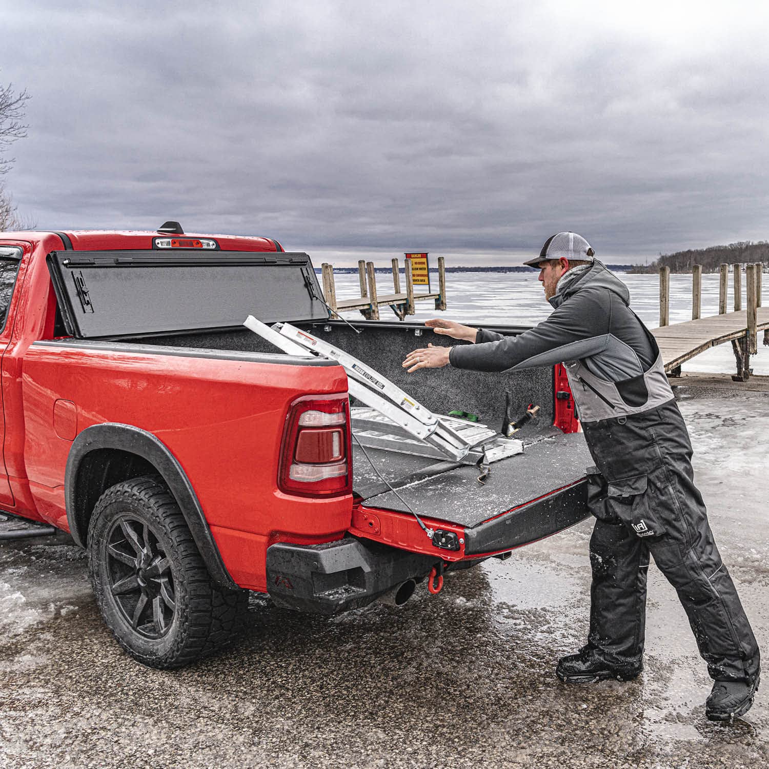Gator Fx Hard Quad-Fold Truck Bed Tonneau Cover | 8828131 | Fits 2019 - 2025 Chevy/Gmc Silverado/Sierra, Works W/ Multipro/Flex