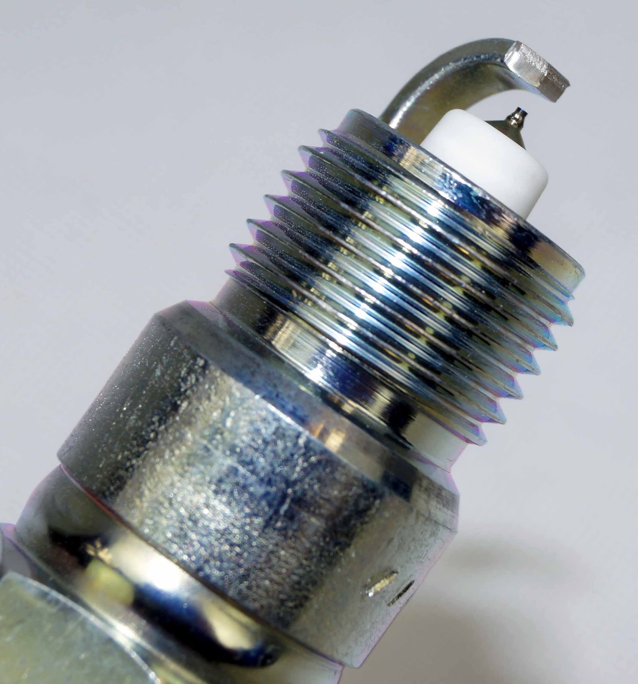 8 New Ngk Iridium Ix Spark Plugs Ur4Ix # 7401