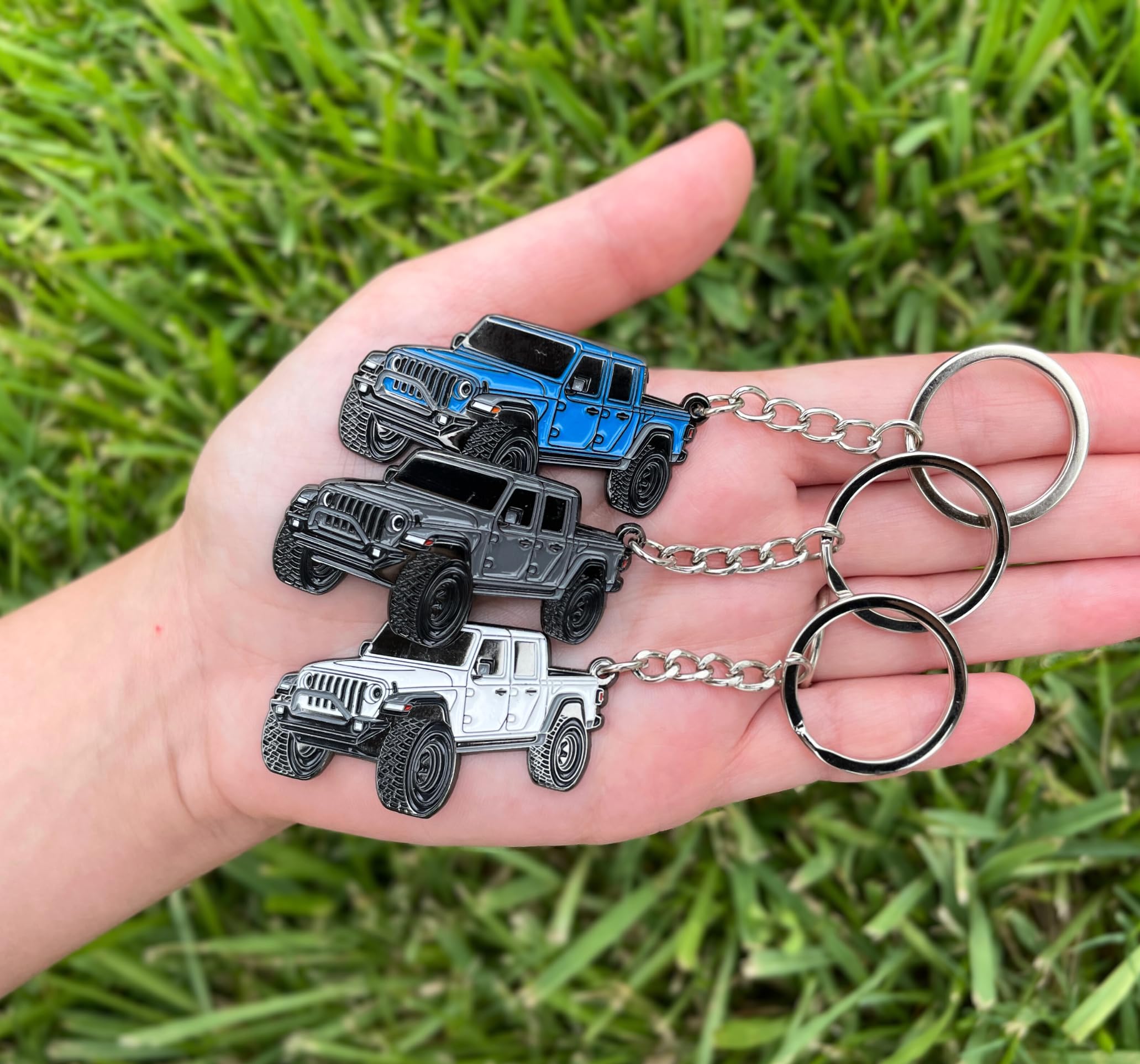 FOUR WHEEL BEAST Jeep Gladiator Keychain - Officially Licensed Jeep Accessories Key Chain Fob Cover Mods 2020-2024 (White)