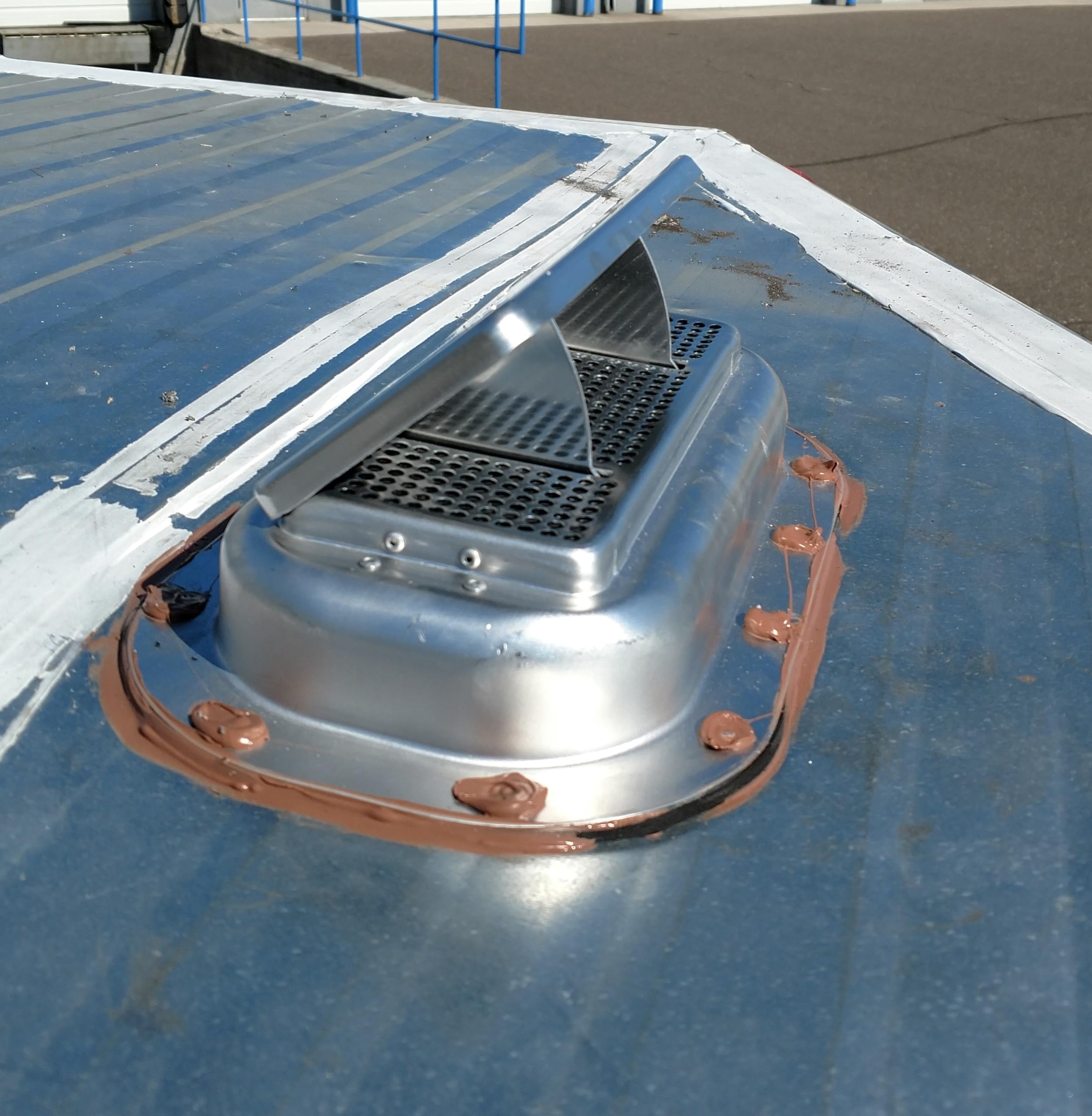 Kay Horse Trailer Air Flow Roof Vent - Aluminum, Watertight, 13.375" L x 7.75" W x 2.40" H, High Profile, Silver, Model
