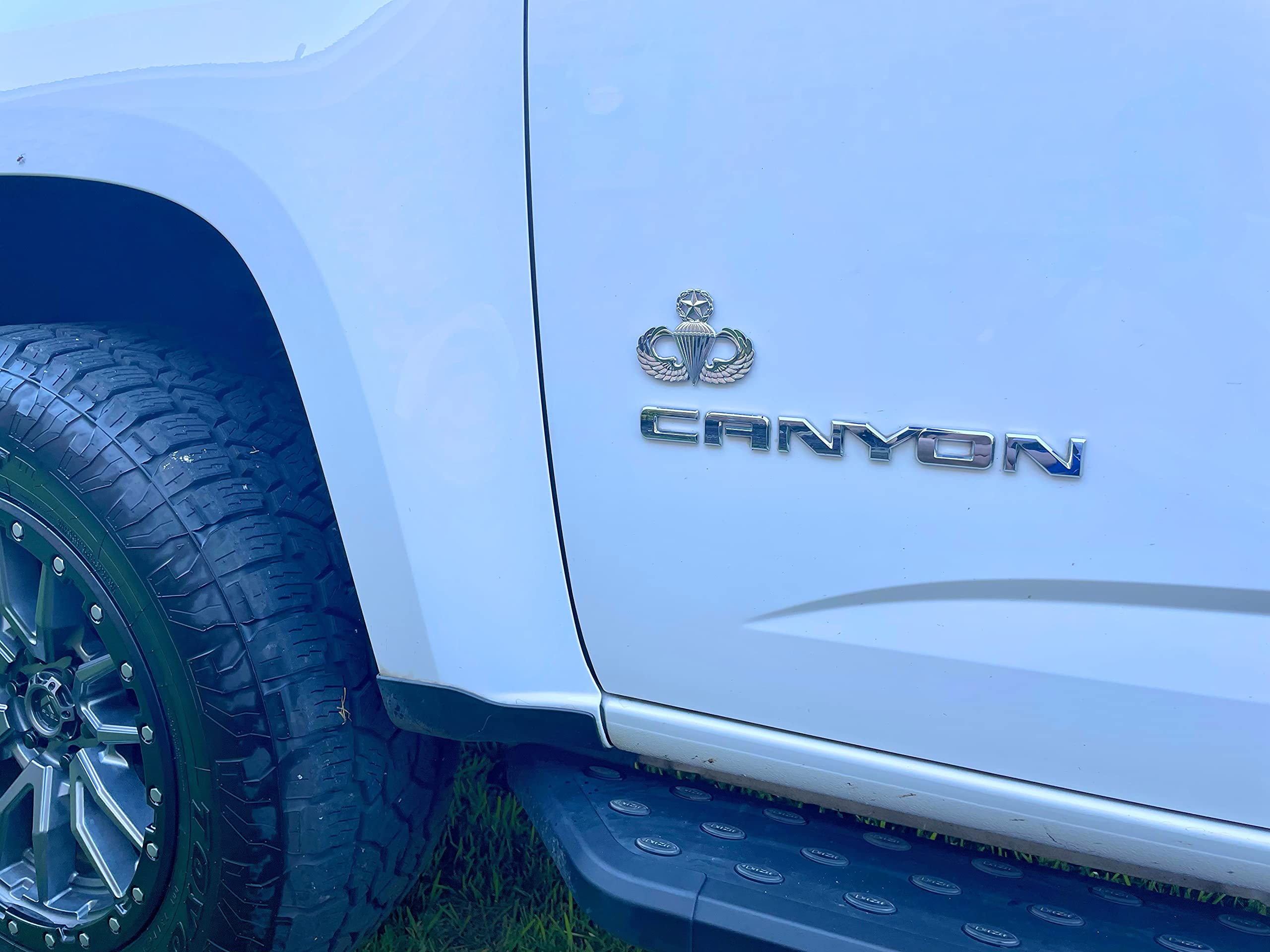 Army Master Parachutist Metal Decal Auto Emblem by Patriot Accessories - Durable, Eye-Catching Car Sticker for Military Enthusiasts