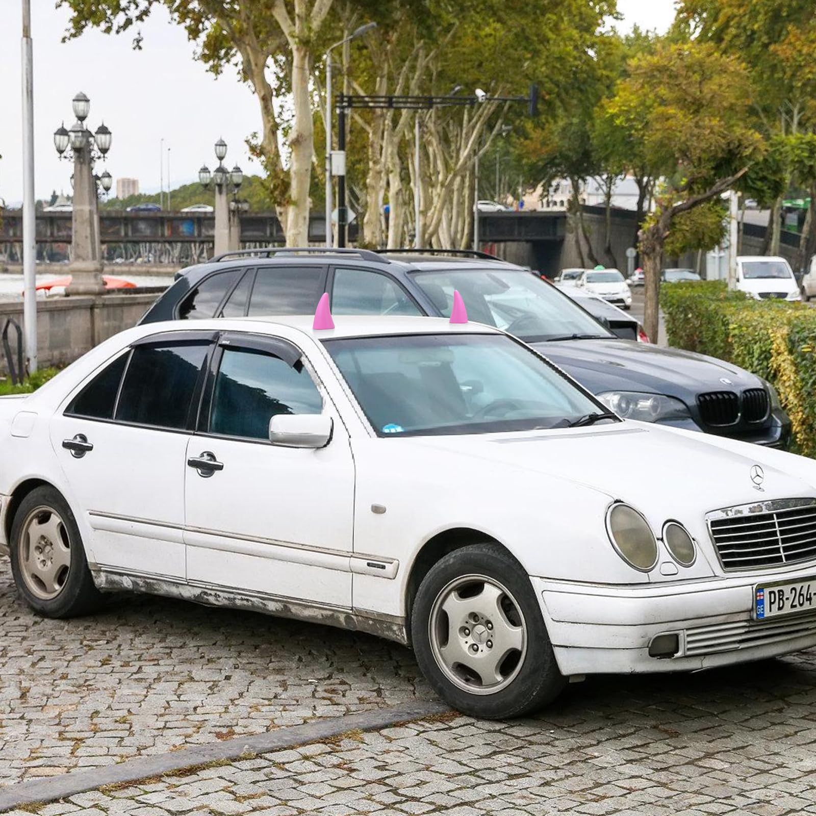 Ygmoner Car 3D Devil Horns Sticker (Easy To Find Car In The Parking Lot) Halloween Car Roof Decor Elasticity Foam Bull Horns (Fa