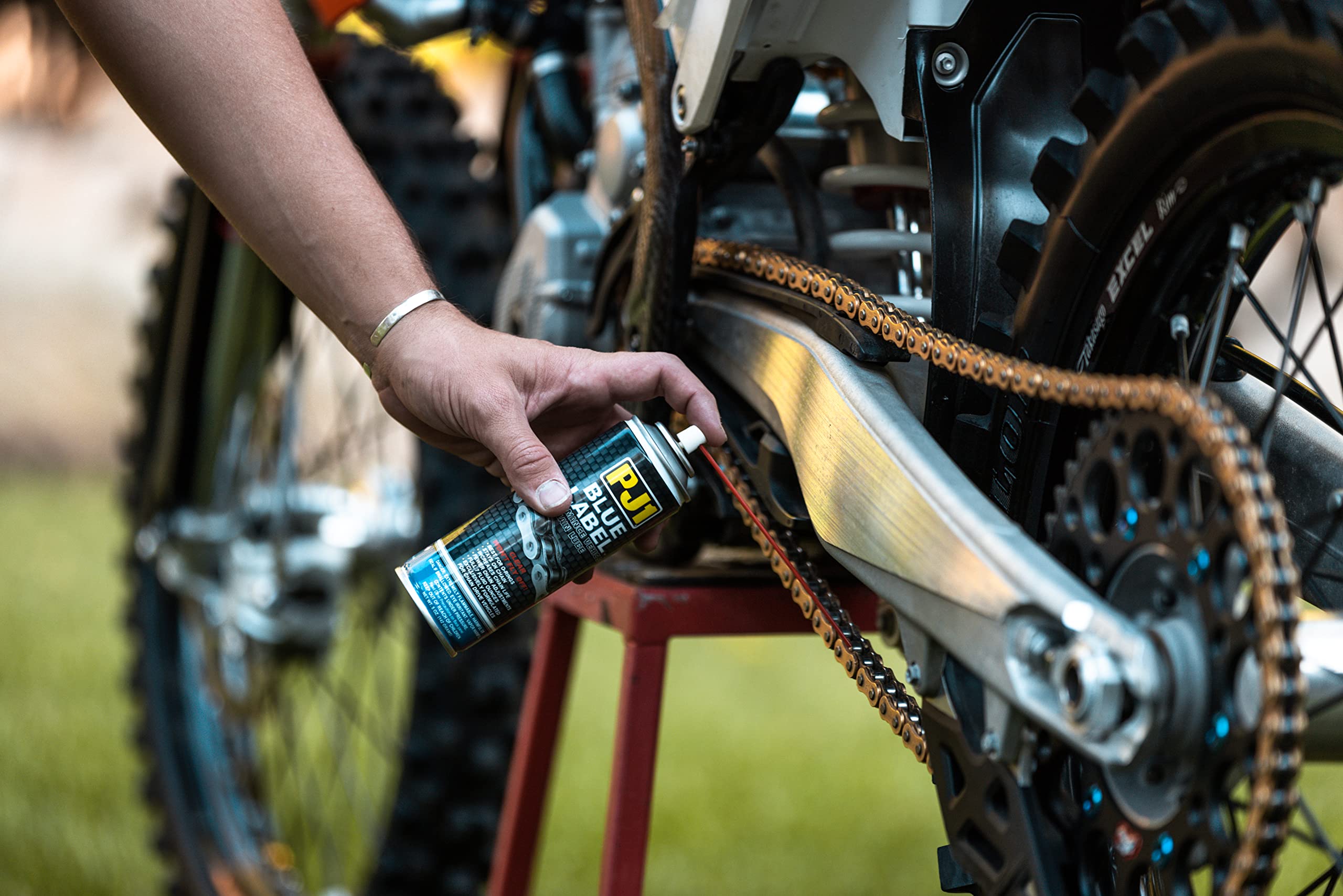 Pj1 1-08 Blue Label Chain Lube - 5 Ounce