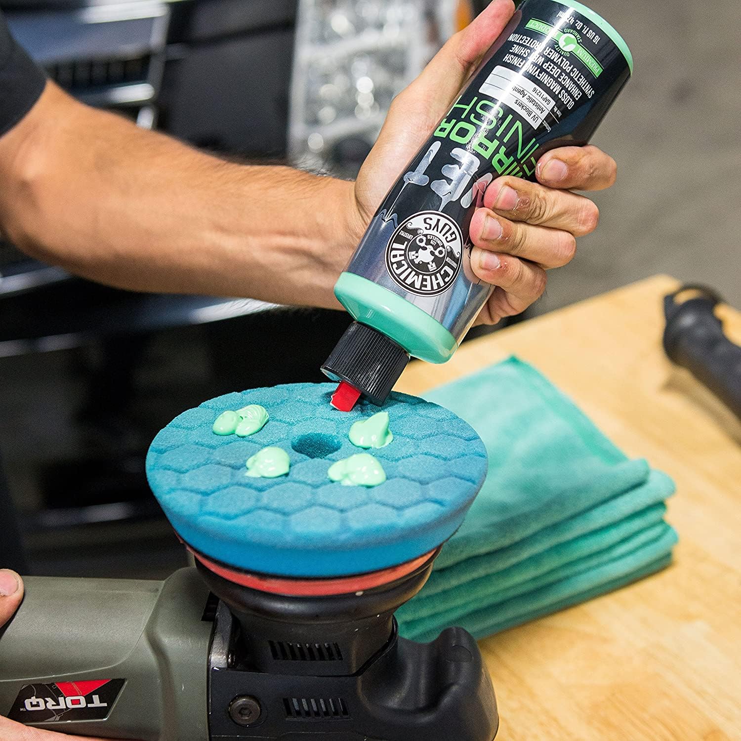 Chemical Guys Wet Mirror Finish High Gloss Glaze - 16 fl oz - Perfect for Cars, Trucks, SUVs & Motorcycles