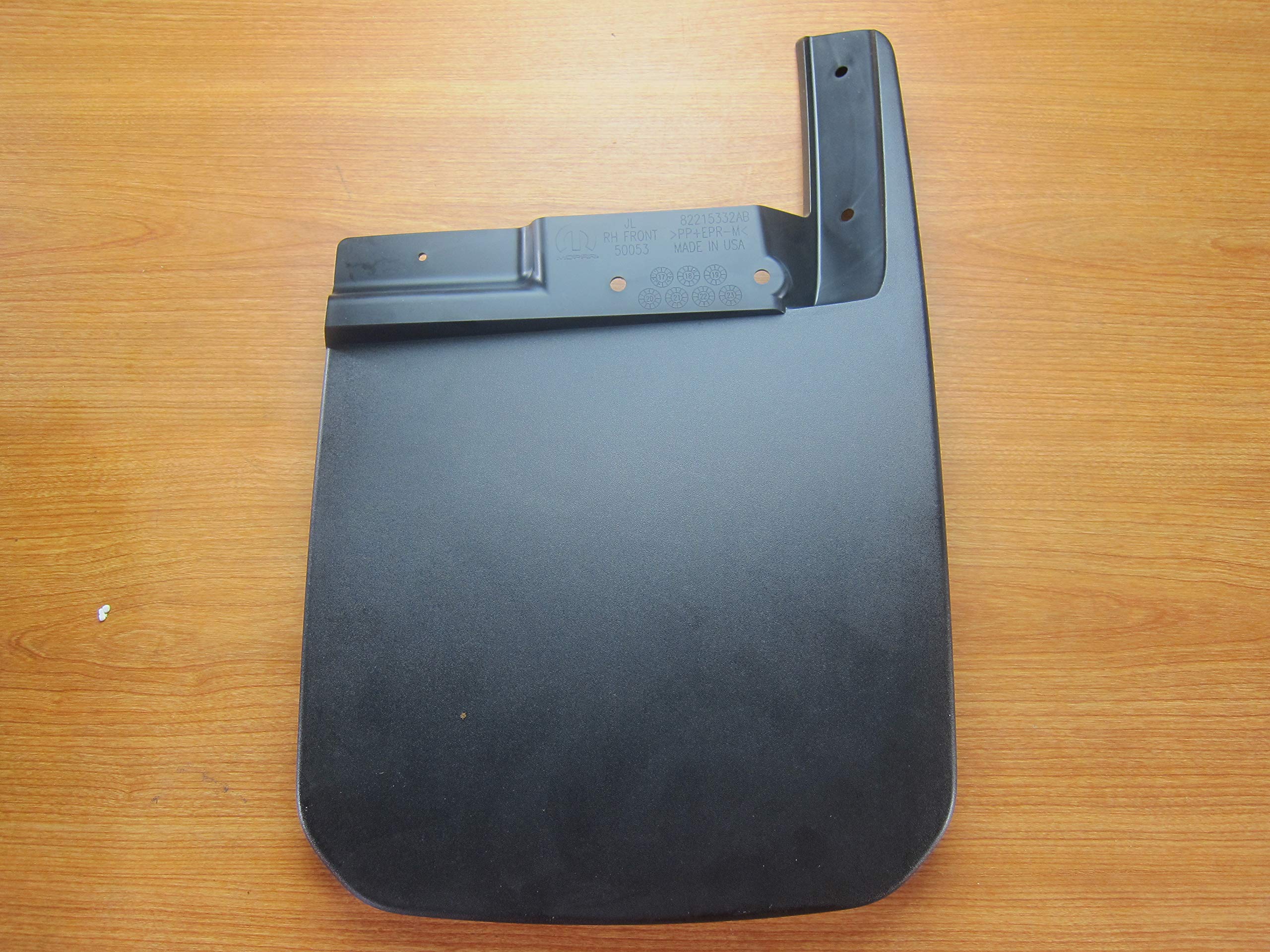 Jeep Wrangler Jl & Gladiator Front Molded Splash Guards New Mopar Oem